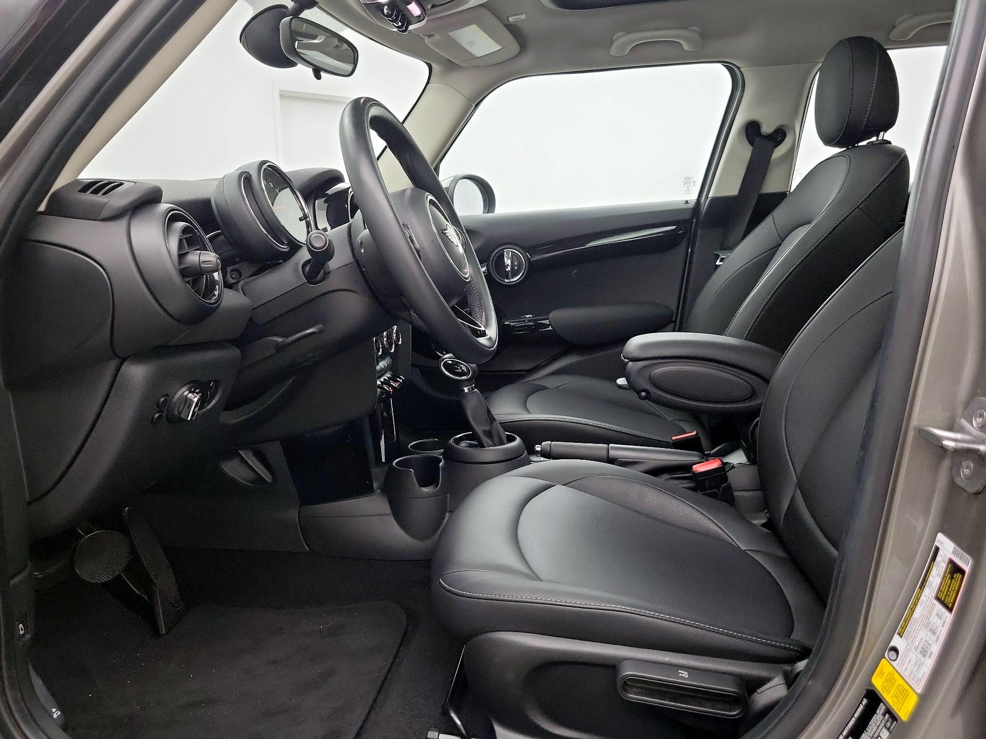 Thumbnail: 2019 MINI Cooper Hardtop - 11