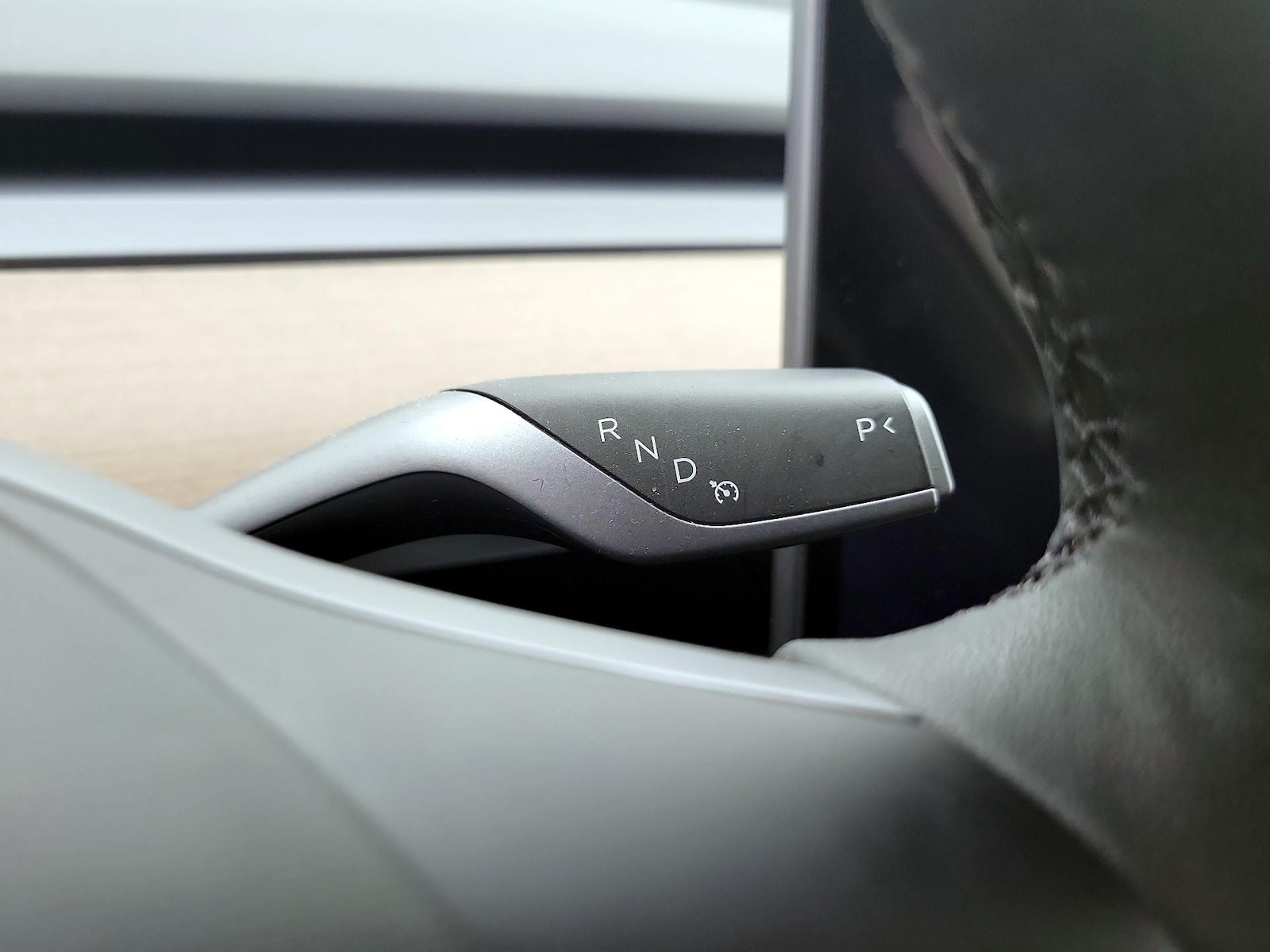 2024 Tesla Model Y Long Range - Photo 18