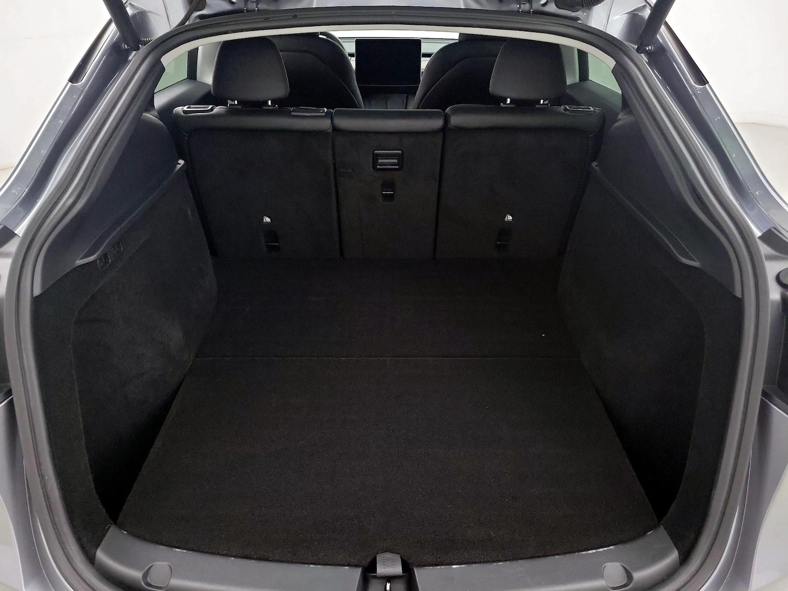 2024 Tesla Model Y Long Range - Photo 21