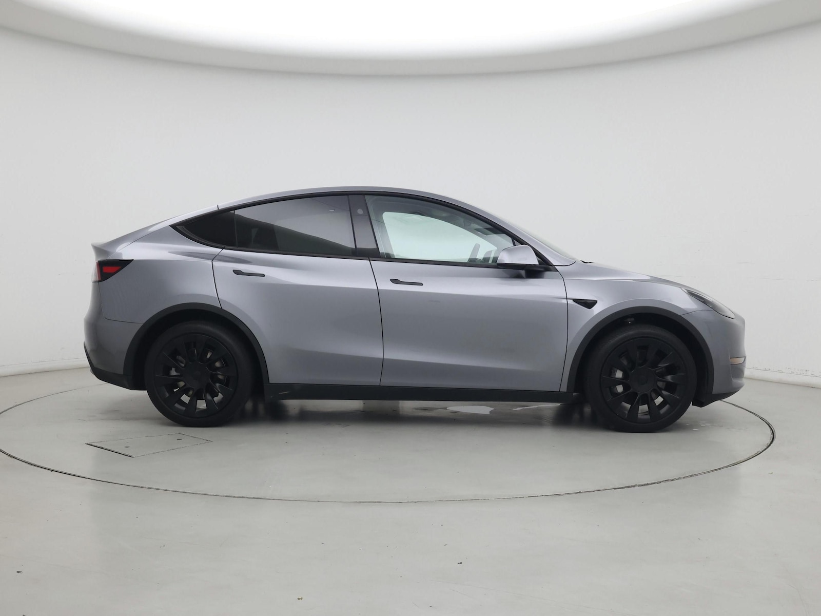 2024 Tesla Model Y Long Range - Photo 8