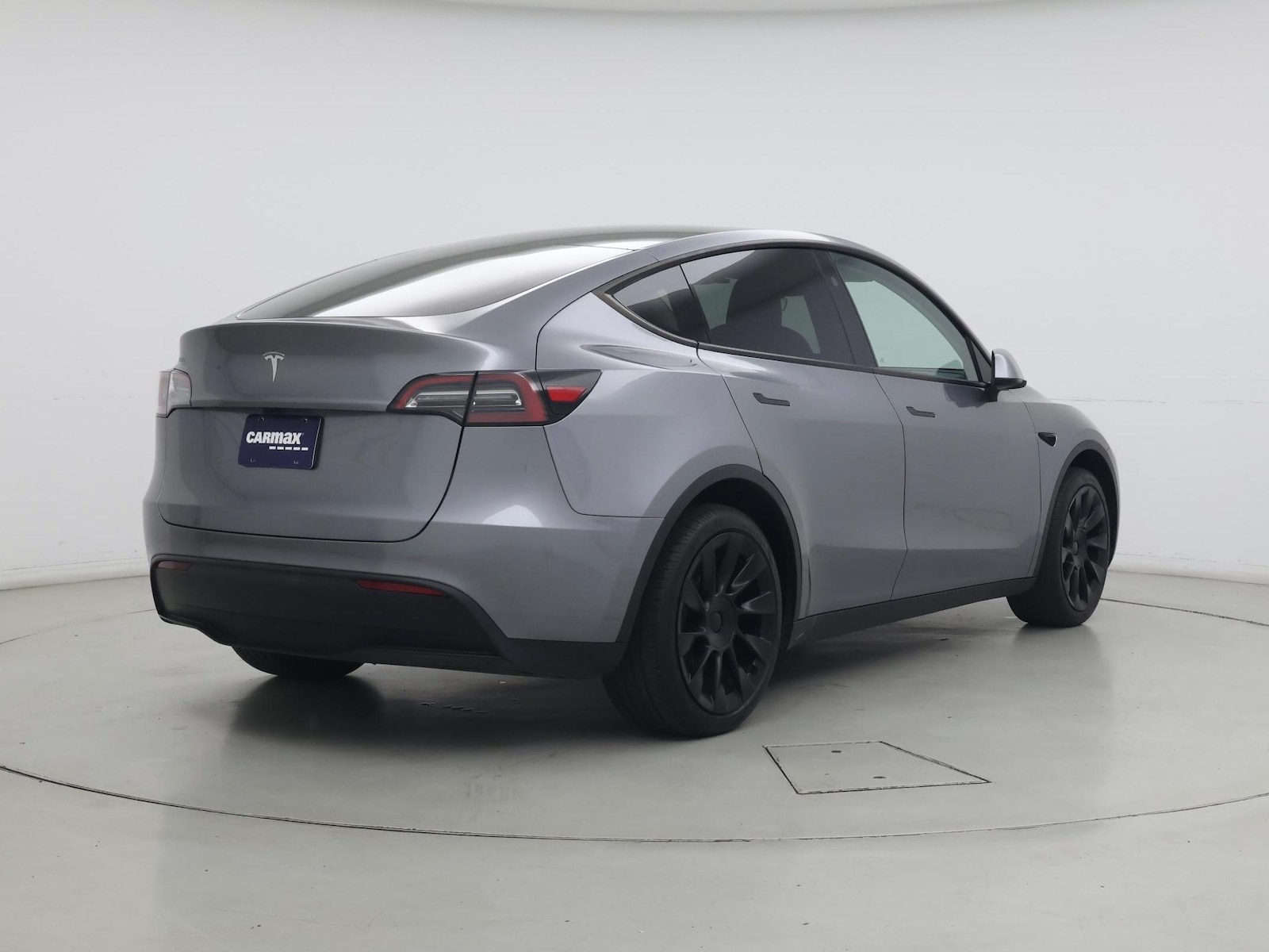 2024 Tesla Model Y Long Range - Photo 9