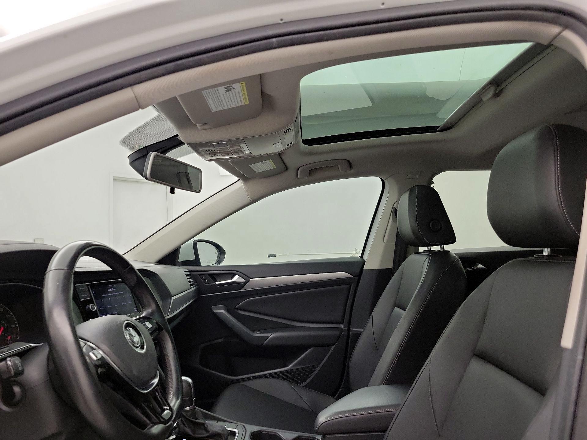 Thumbnail: 2019 Volkswagen Jetta - 19