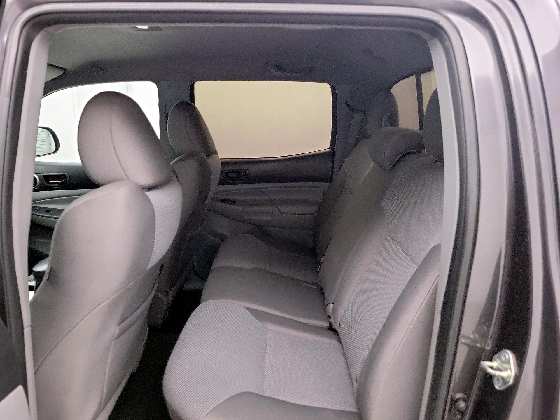 Thumbnail: 2014 Toyota Tacoma - 19