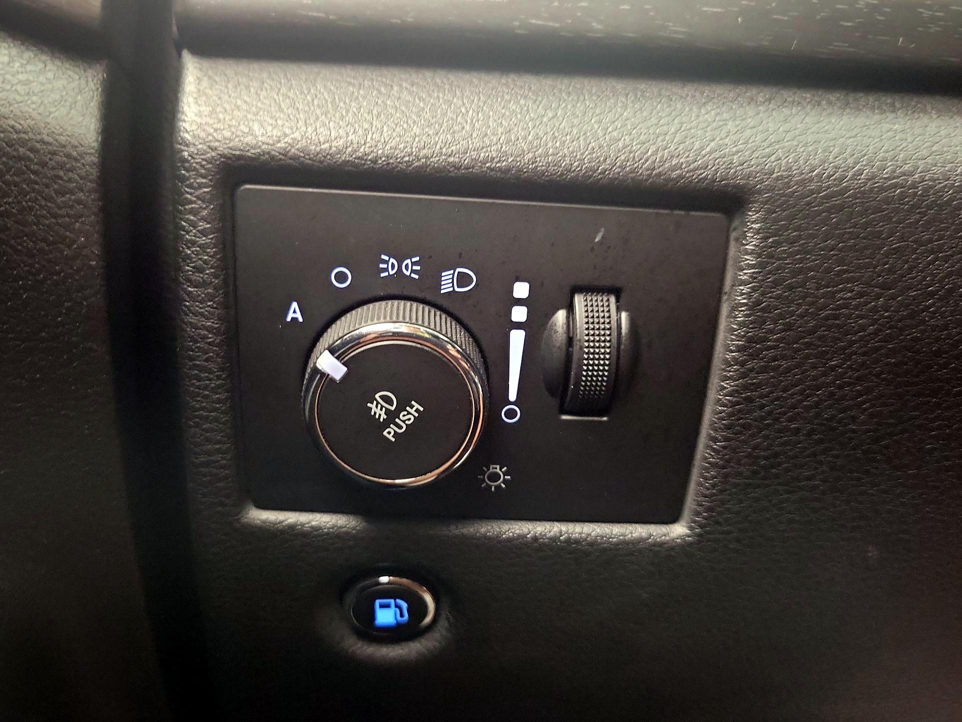 Thumbnail: 2017 Jeep Grand Cherokee - 13