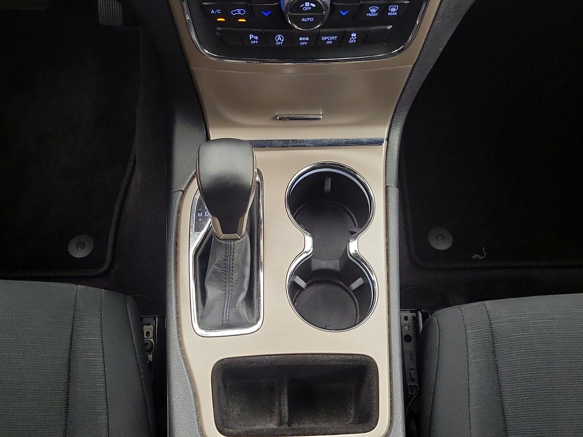 Thumbnail: 2017 Jeep Grand Cherokee - 17