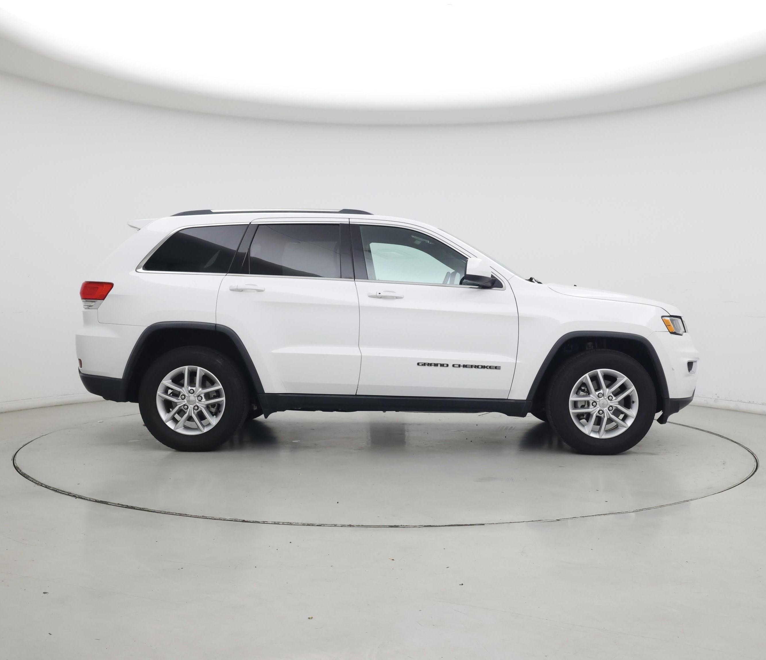 Thumbnail: 2017 Jeep Grand Cherokee - 7