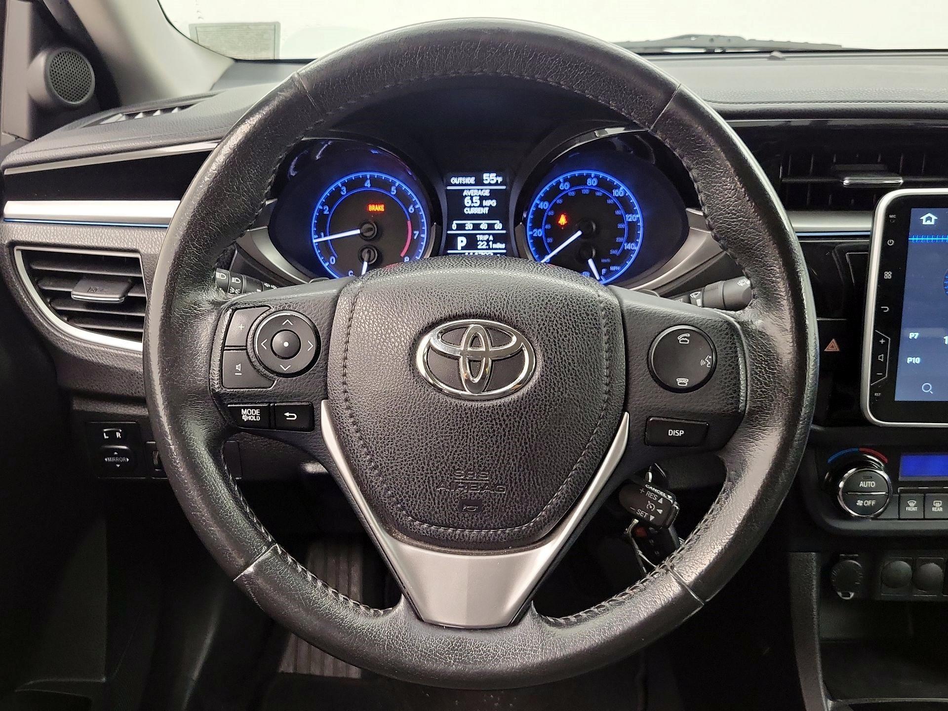 Thumbnail: 2015 Toyota Corolla - 10