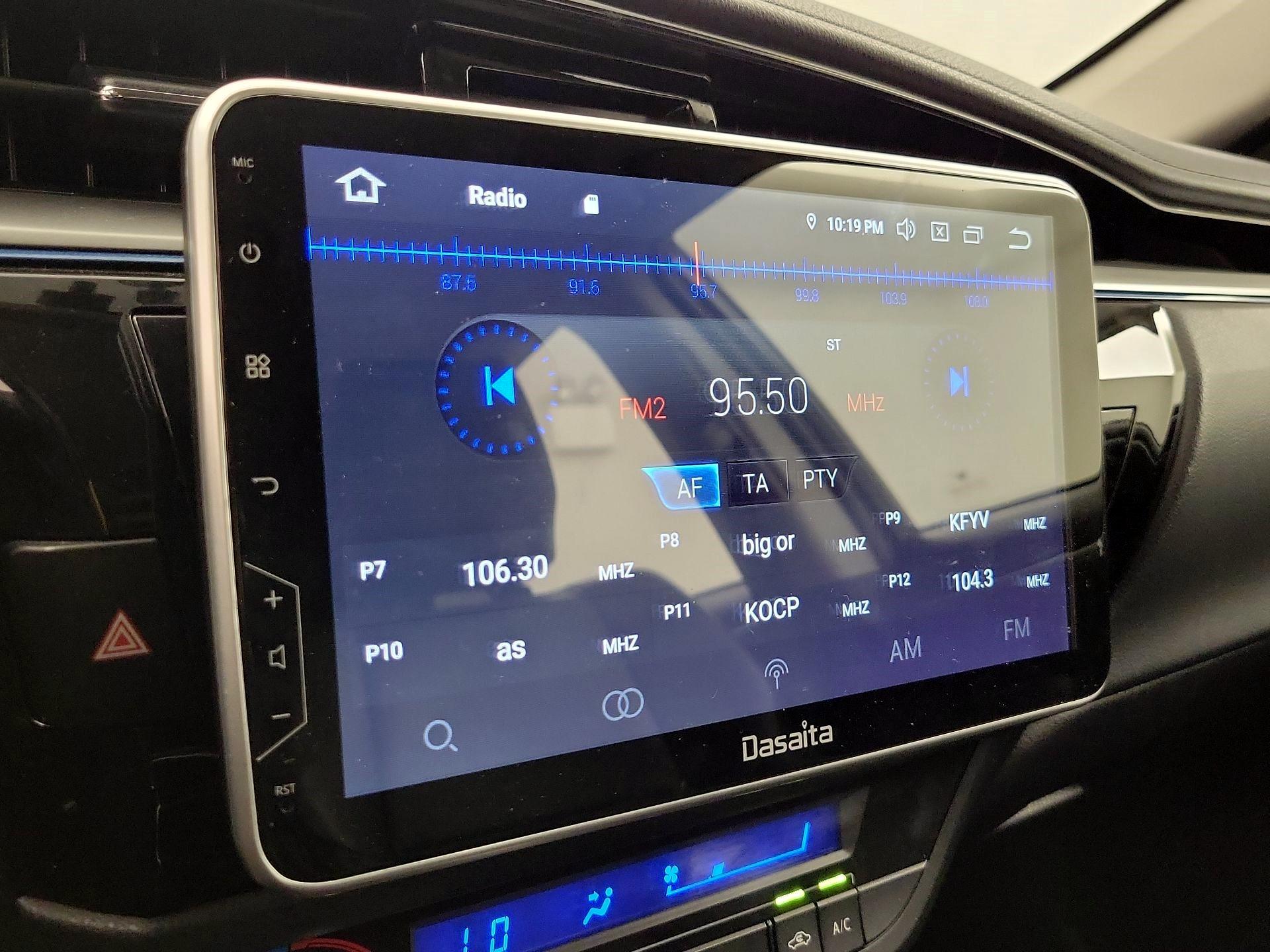 Thumbnail: 2015 Toyota Corolla - 15