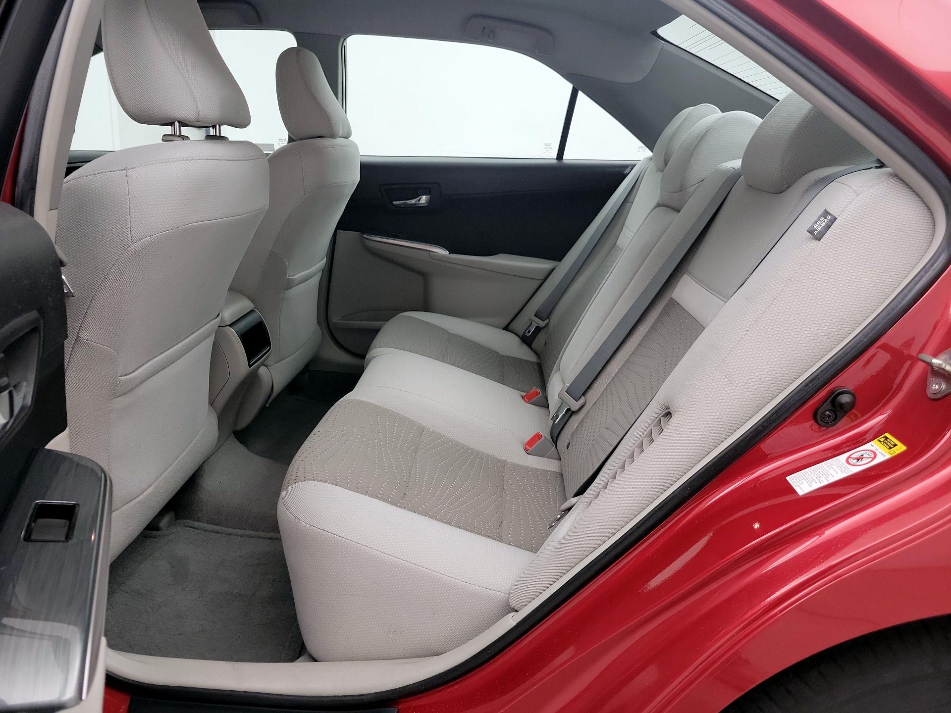 Thumbnail: 2014 Toyota Camry - 18