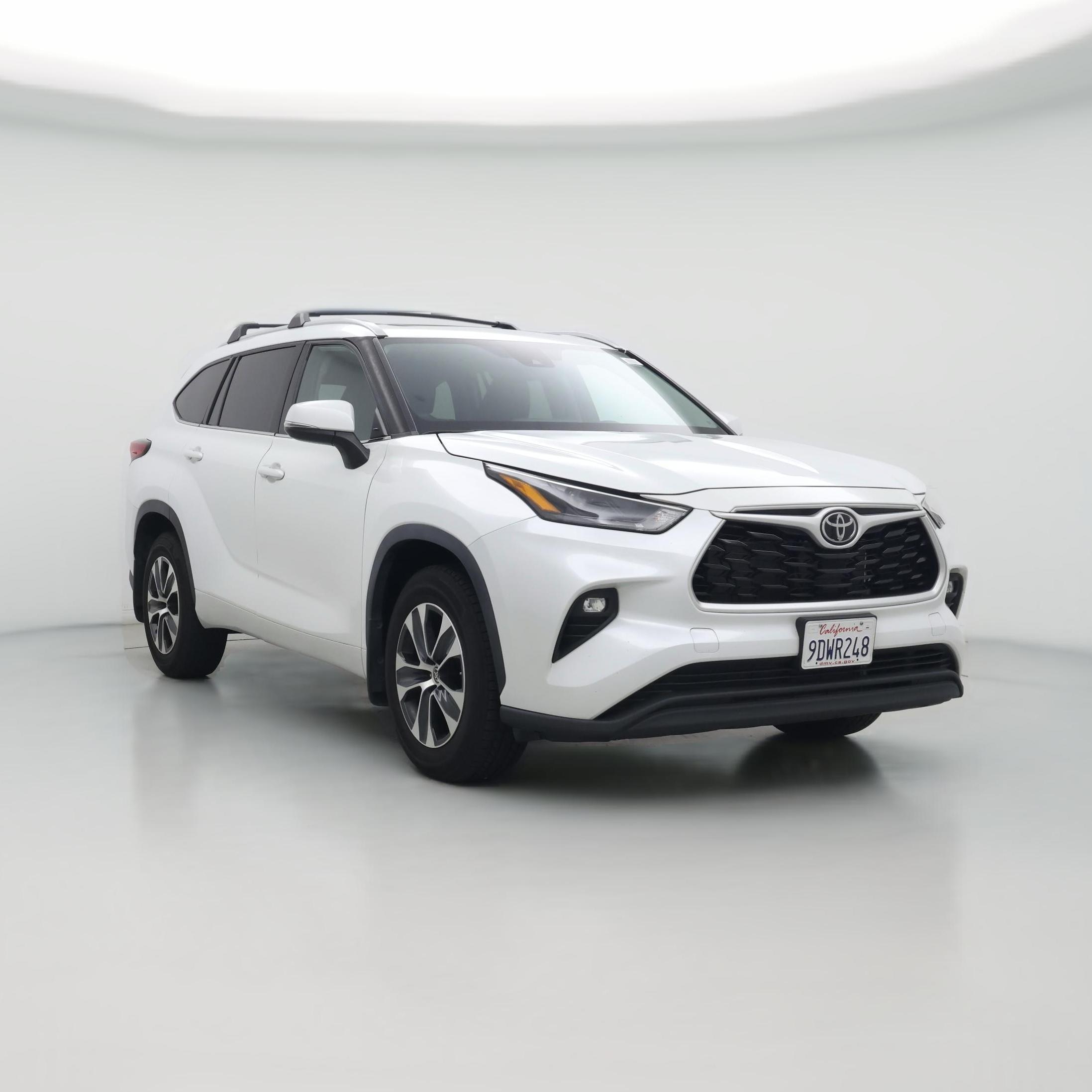Thumbnail: 2022 Toyota Highlander - 1