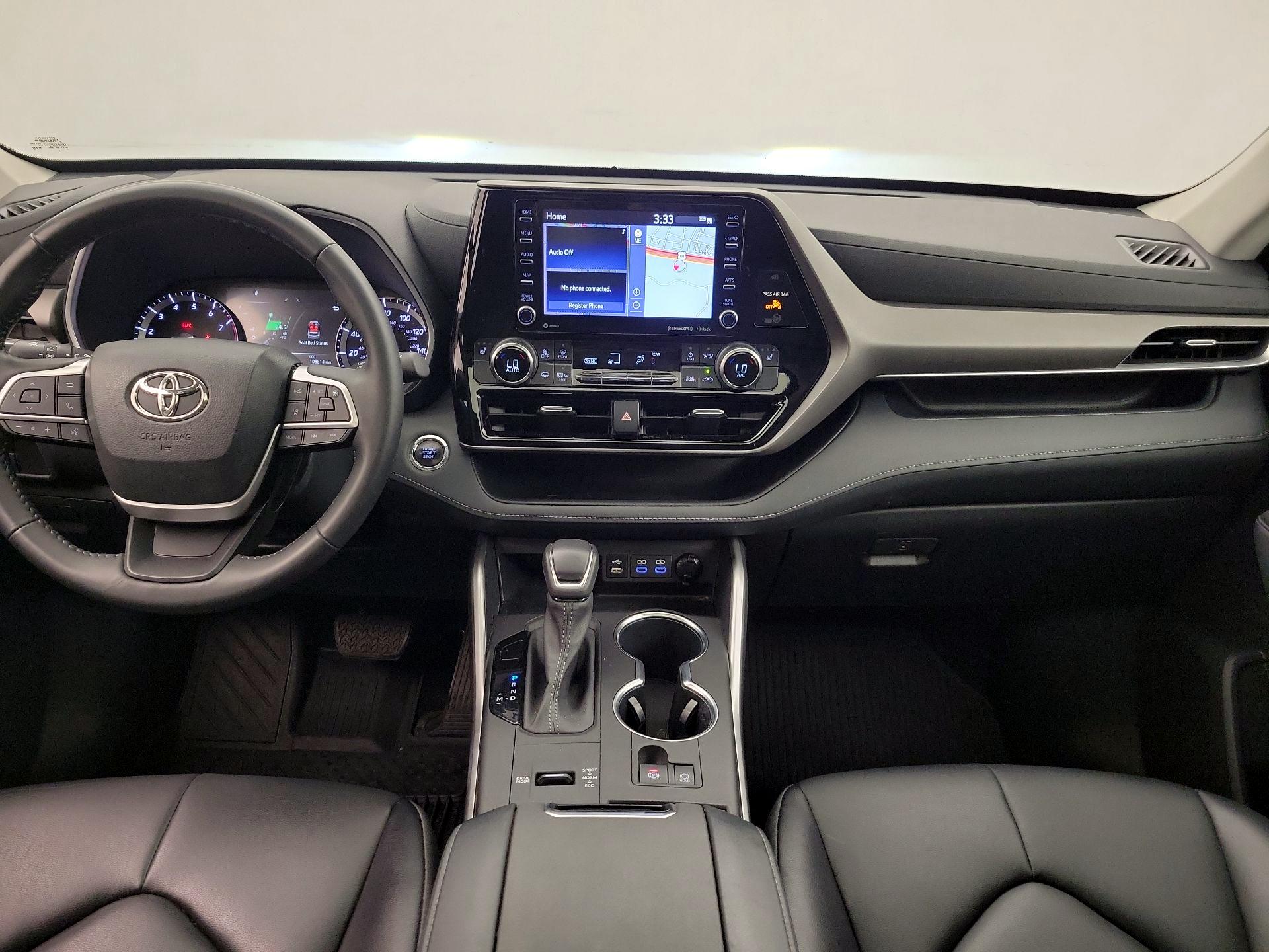 Thumbnail: 2022 Toyota Highlander - 9