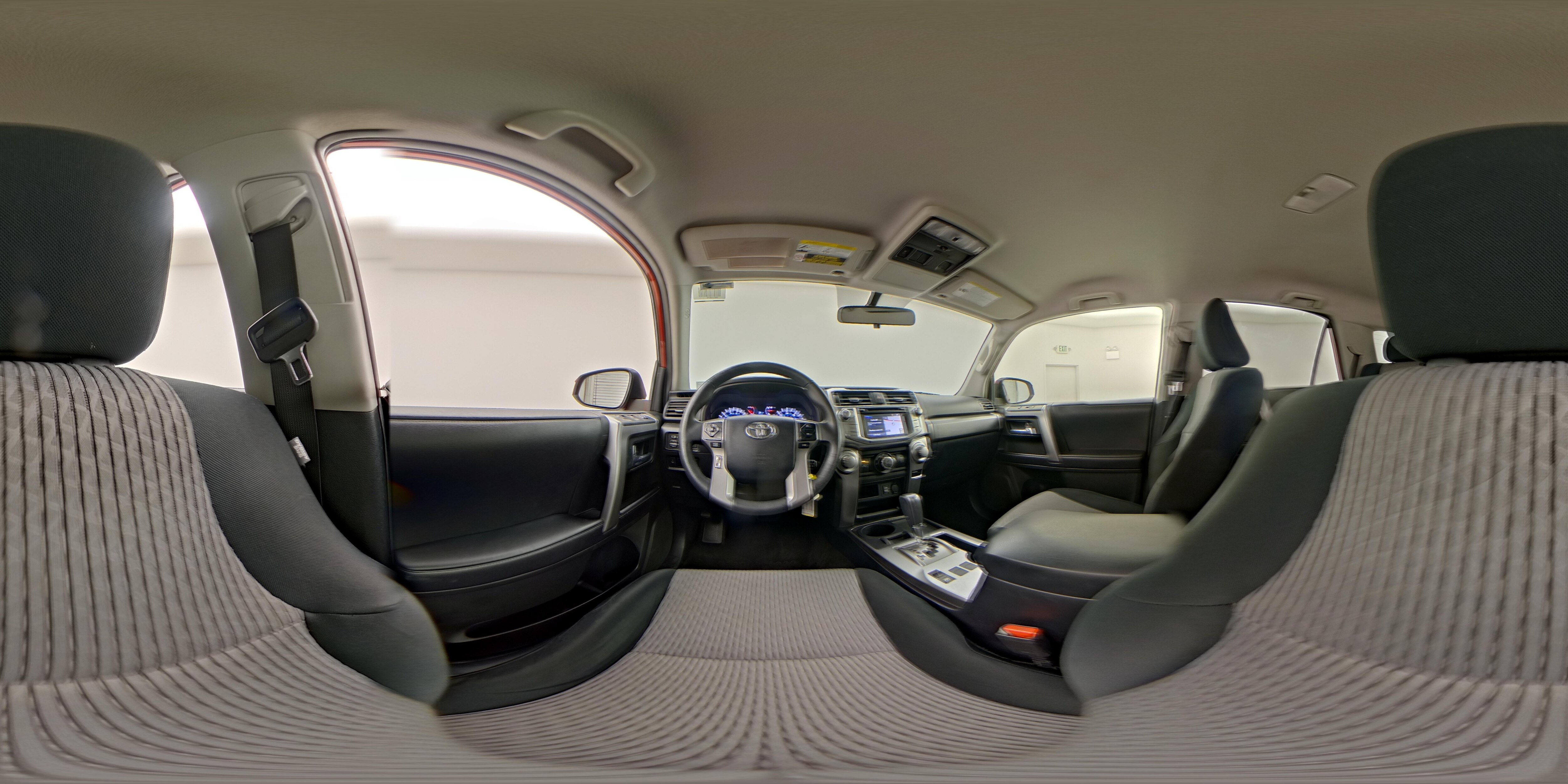 2017 Toyota 4Runner SR5 - Photo 29