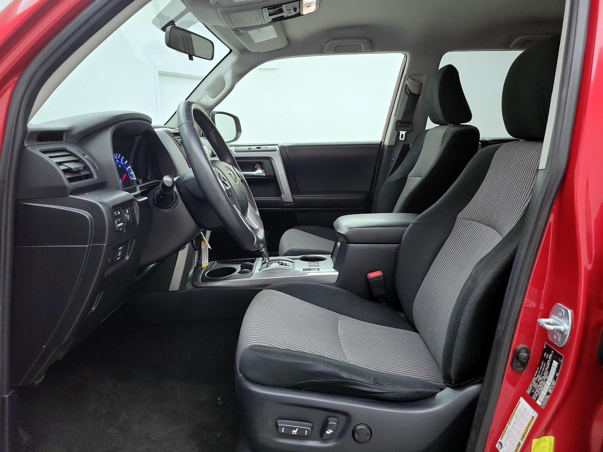 Thumbnail: 2017 Toyota 4Runner - 11