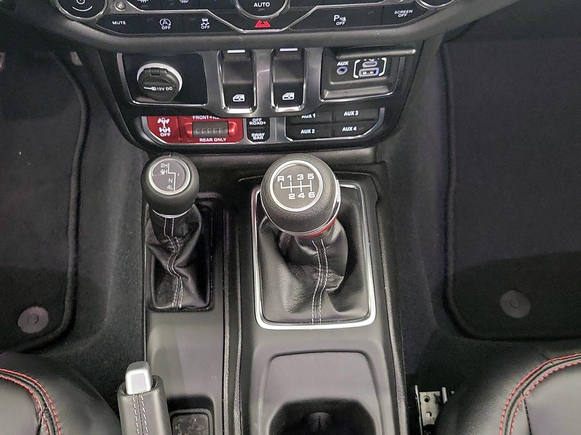 Thumbnail: 2024 Jeep Wrangler - 18