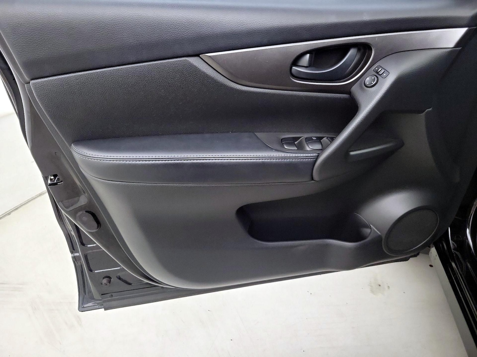 2019 Nissan Rogue Sport S - Photo 13