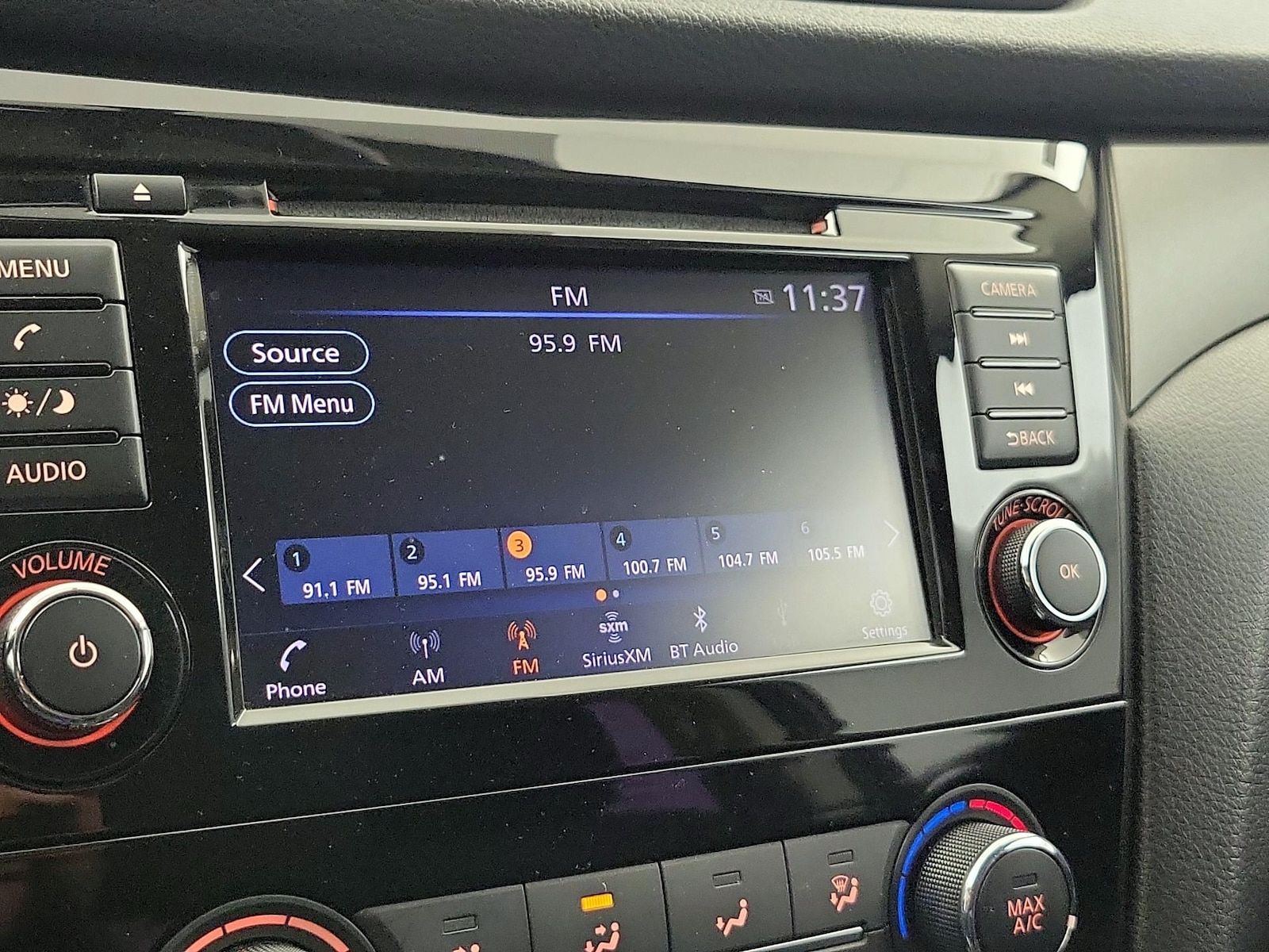2019 Nissan Rogue Sport S - Photo 16