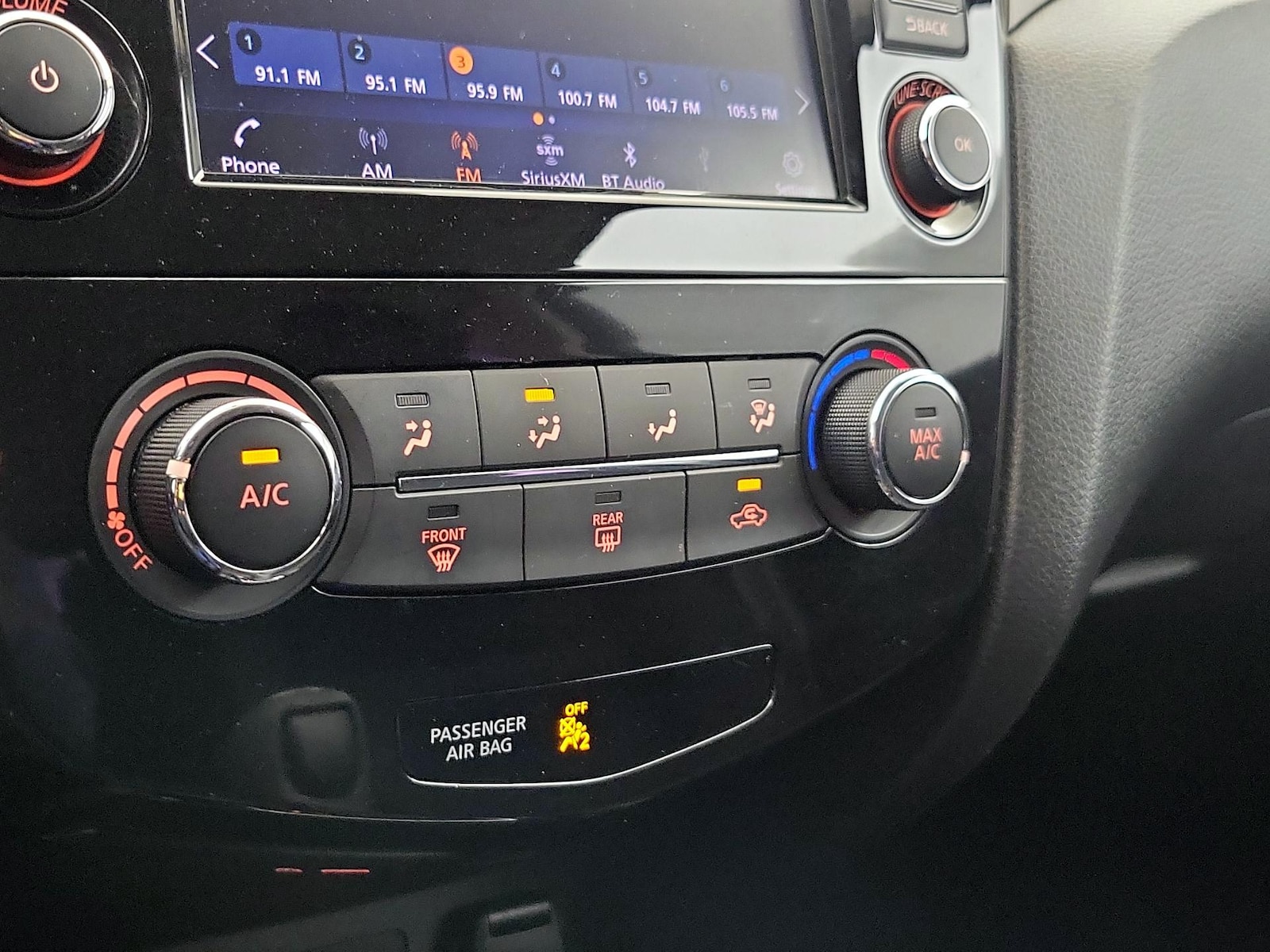2019 Nissan Rogue Sport S - Photo 17