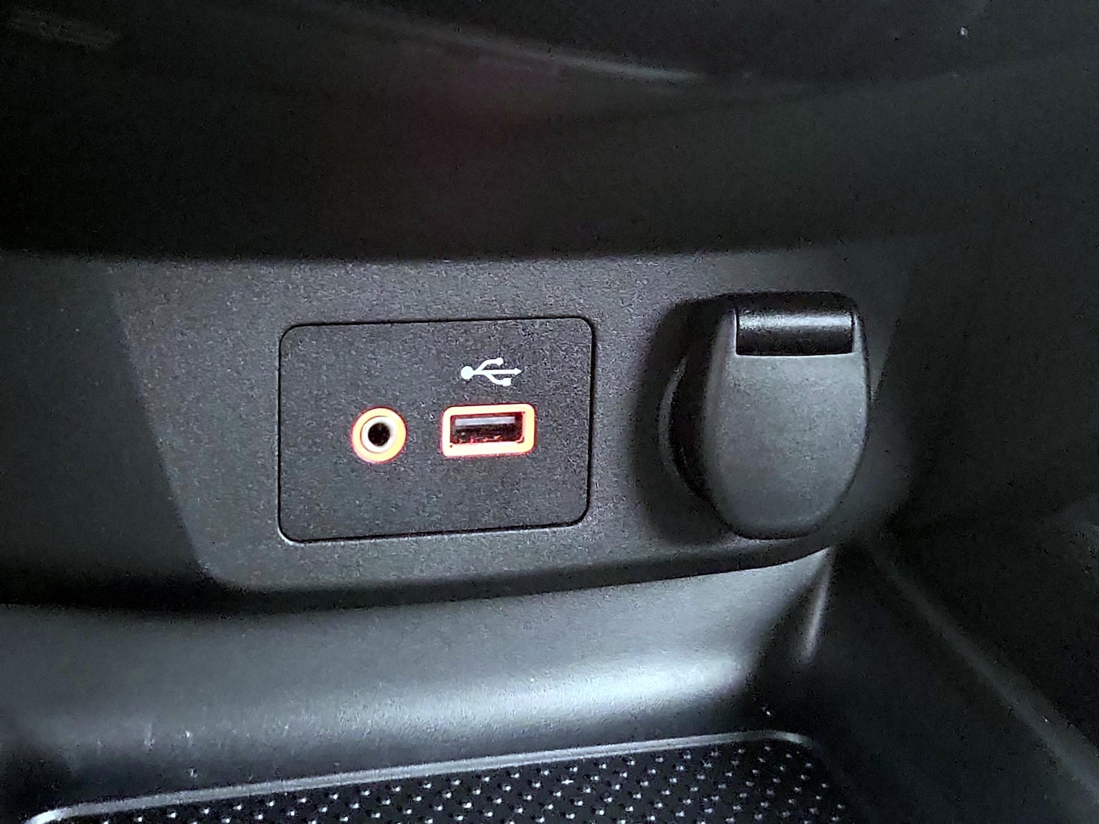 2019 Nissan Rogue Sport S - Photo 19