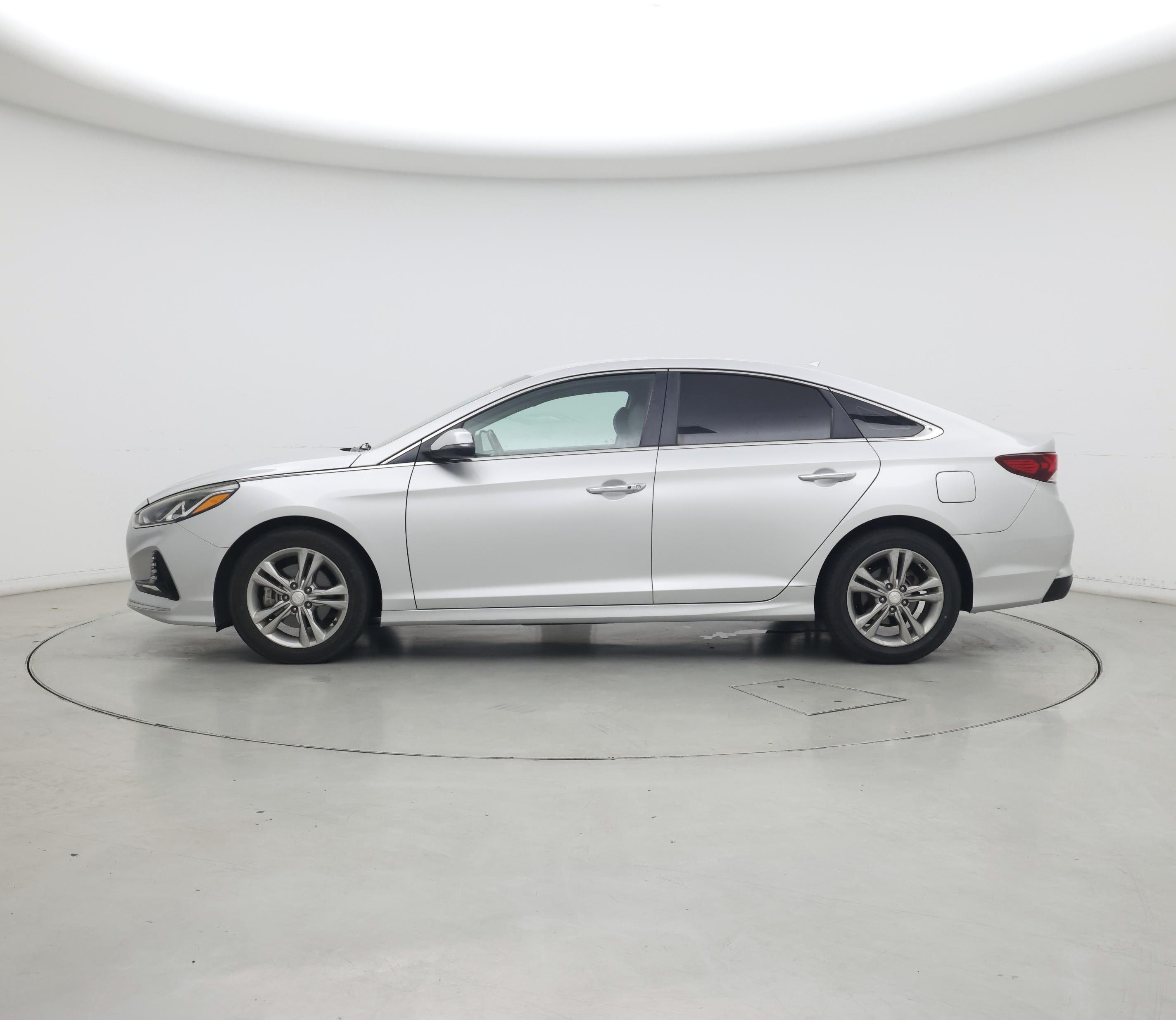 Thumbnail: 2018 Hyundai Sonata - 3
