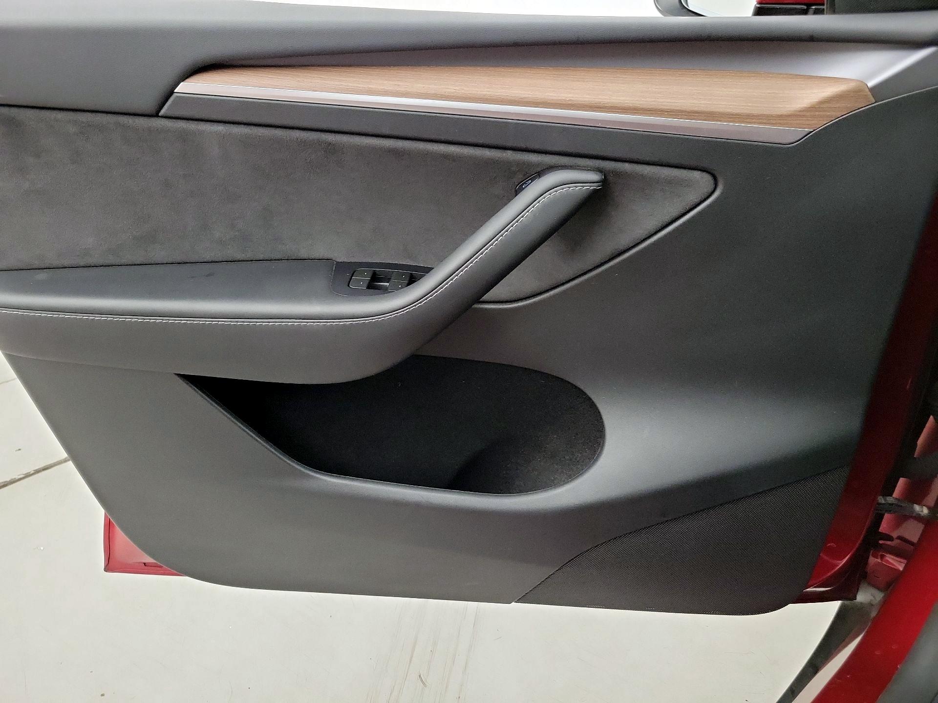 Thumbnail: 2024 Tesla Model Y - 12