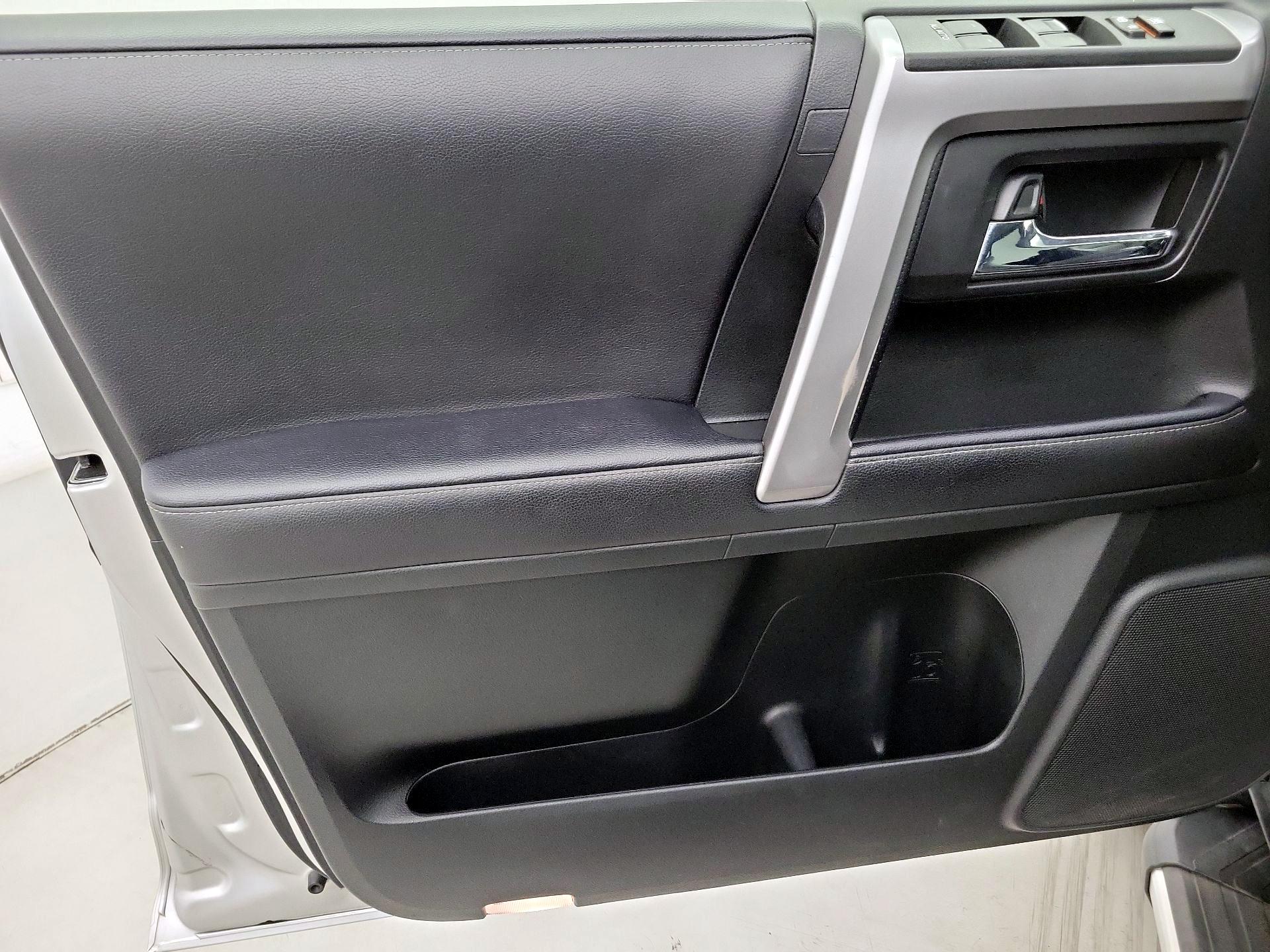 Thumbnail: 2022 Toyota 4Runner - 12