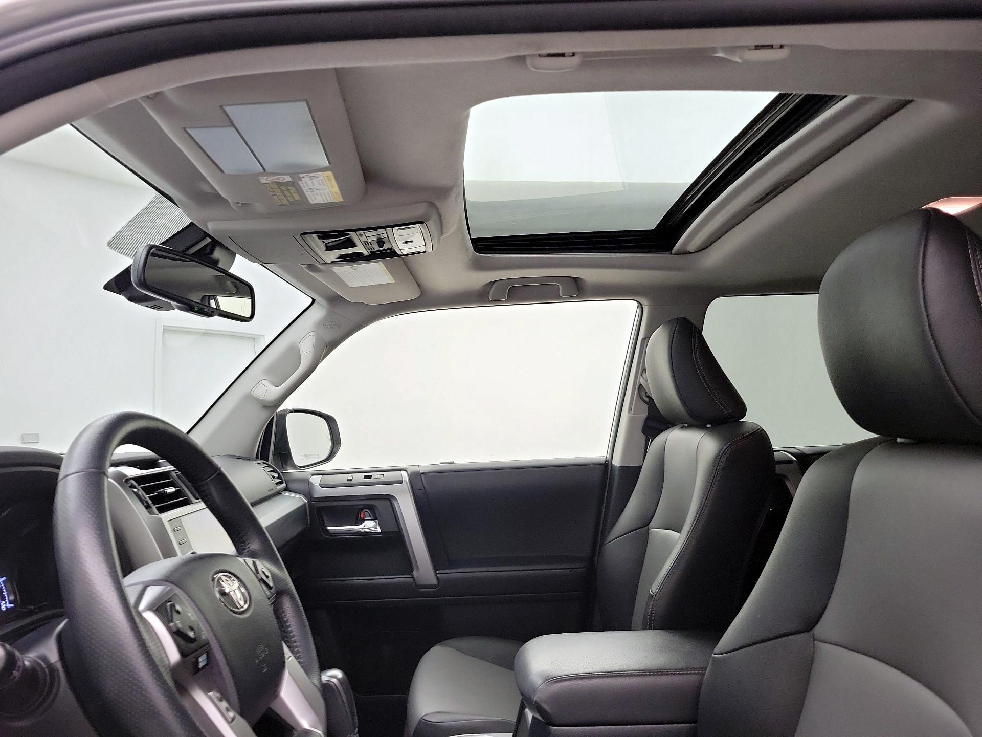 Thumbnail: 2022 Toyota 4Runner - 20