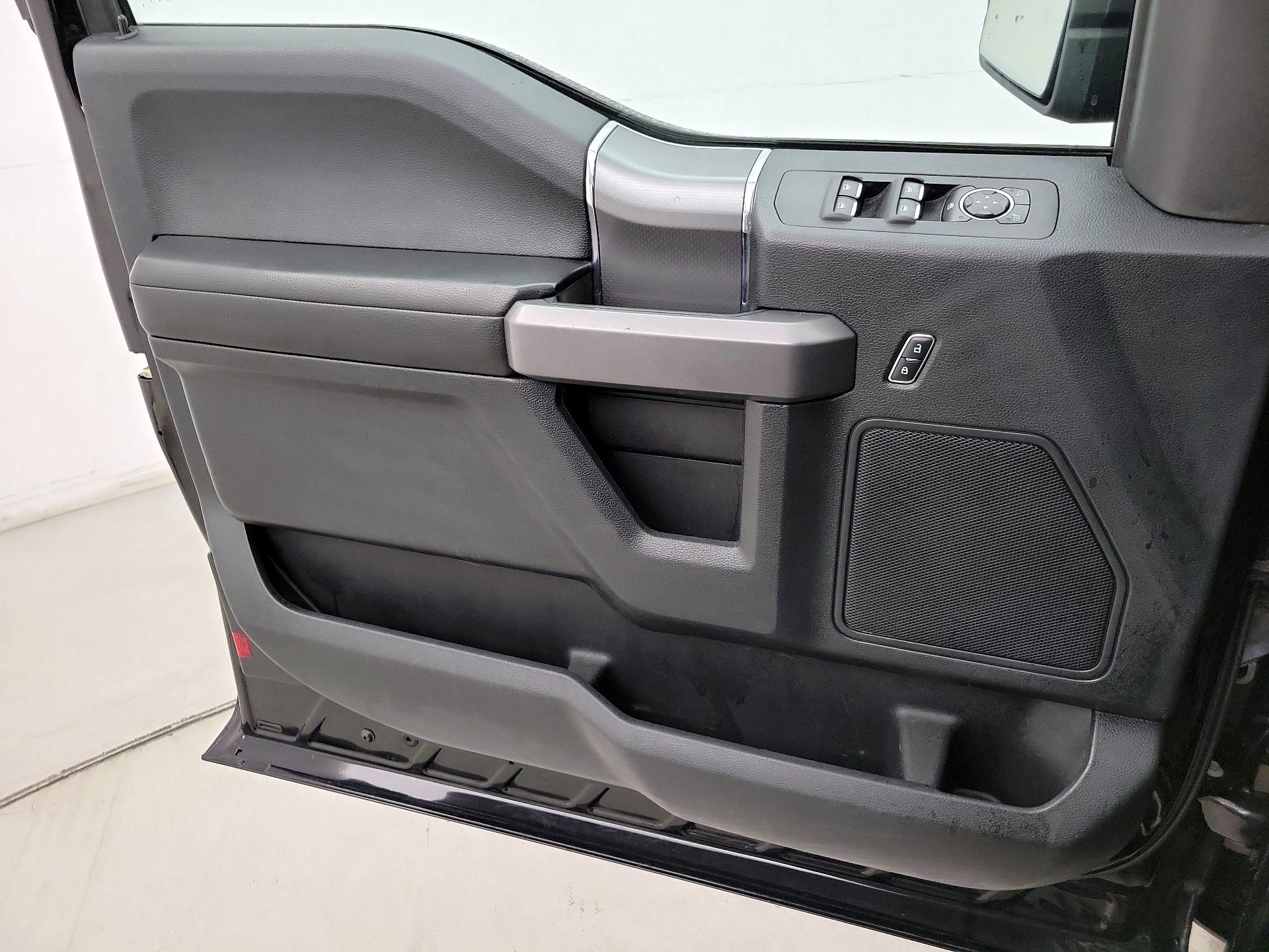 Thumbnail: 2016 Ford F-150 - 12