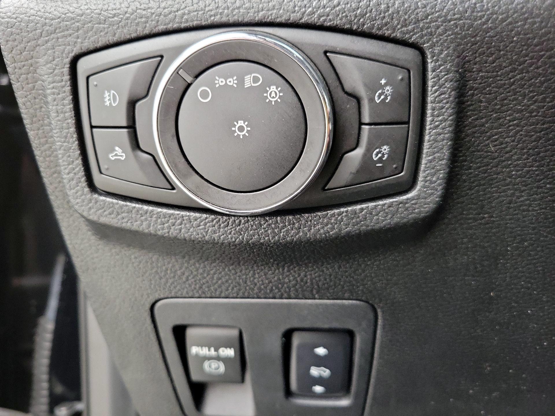 Thumbnail: 2016 Ford F-150 - 13