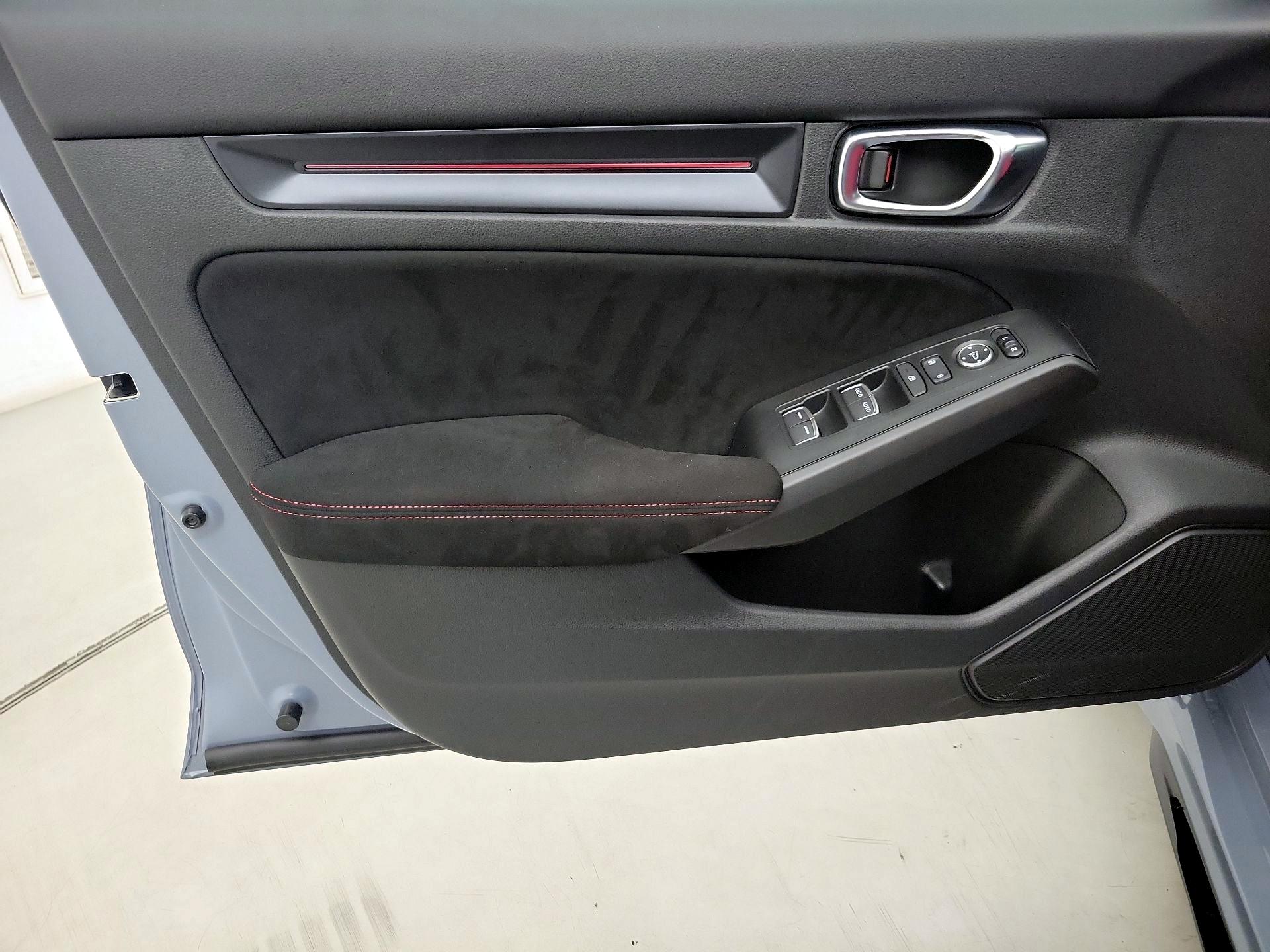 Thumbnail: 2025 Honda Civic - 12