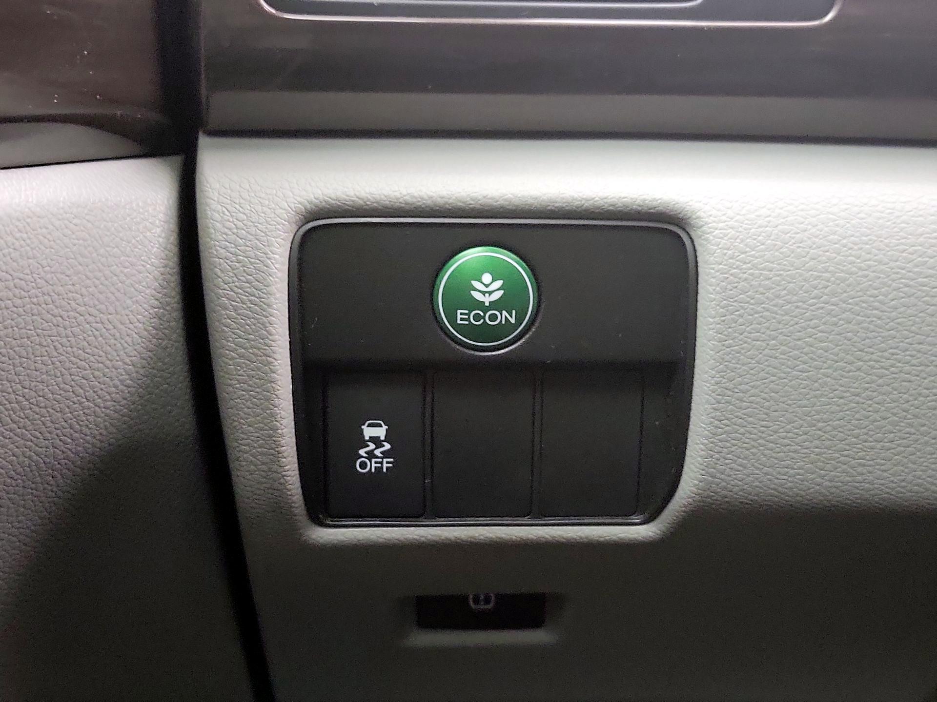 Thumbnail: 2017 Honda Accord - 13