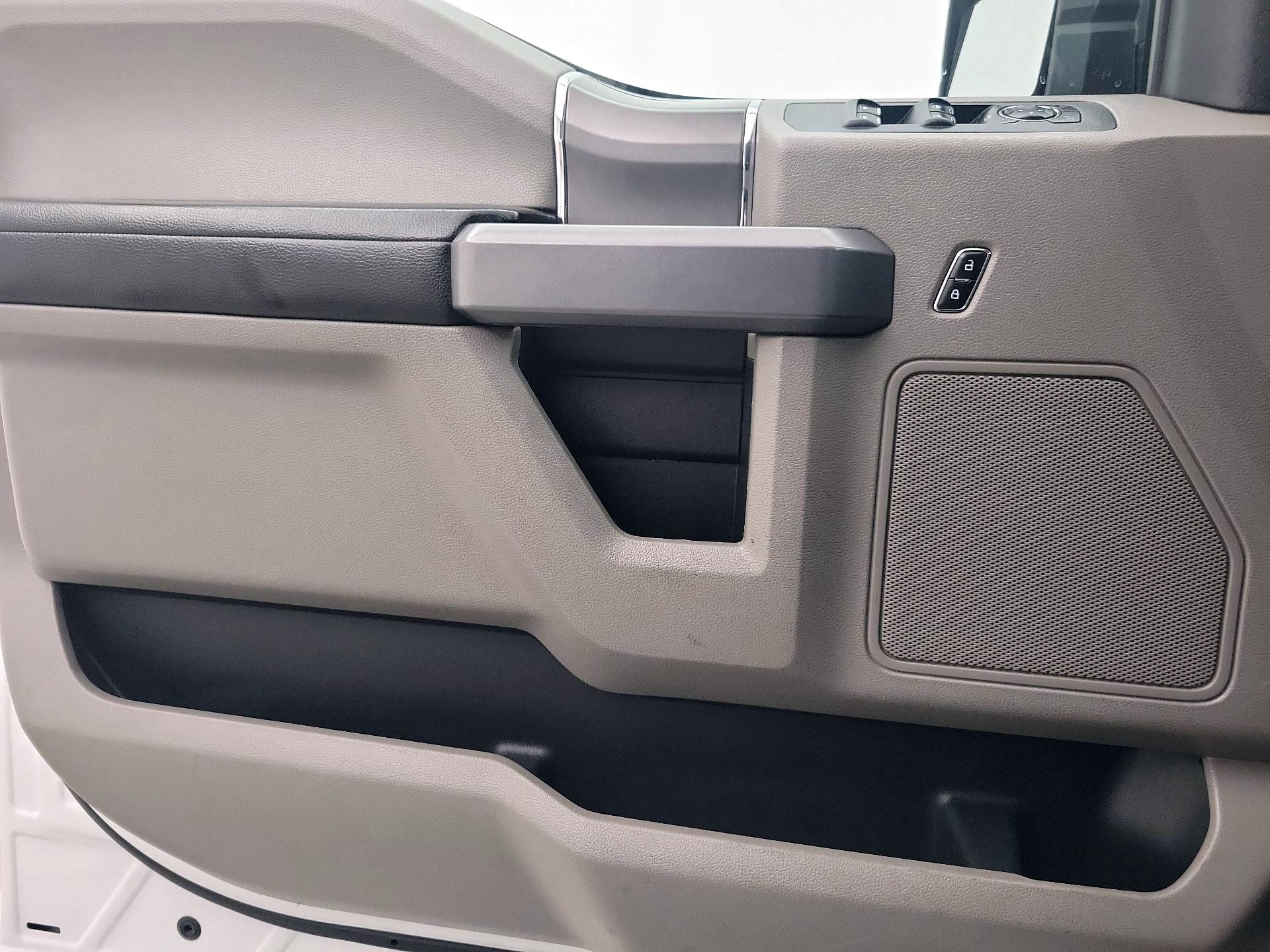 Thumbnail: 2015 Ford F-150 - 12
