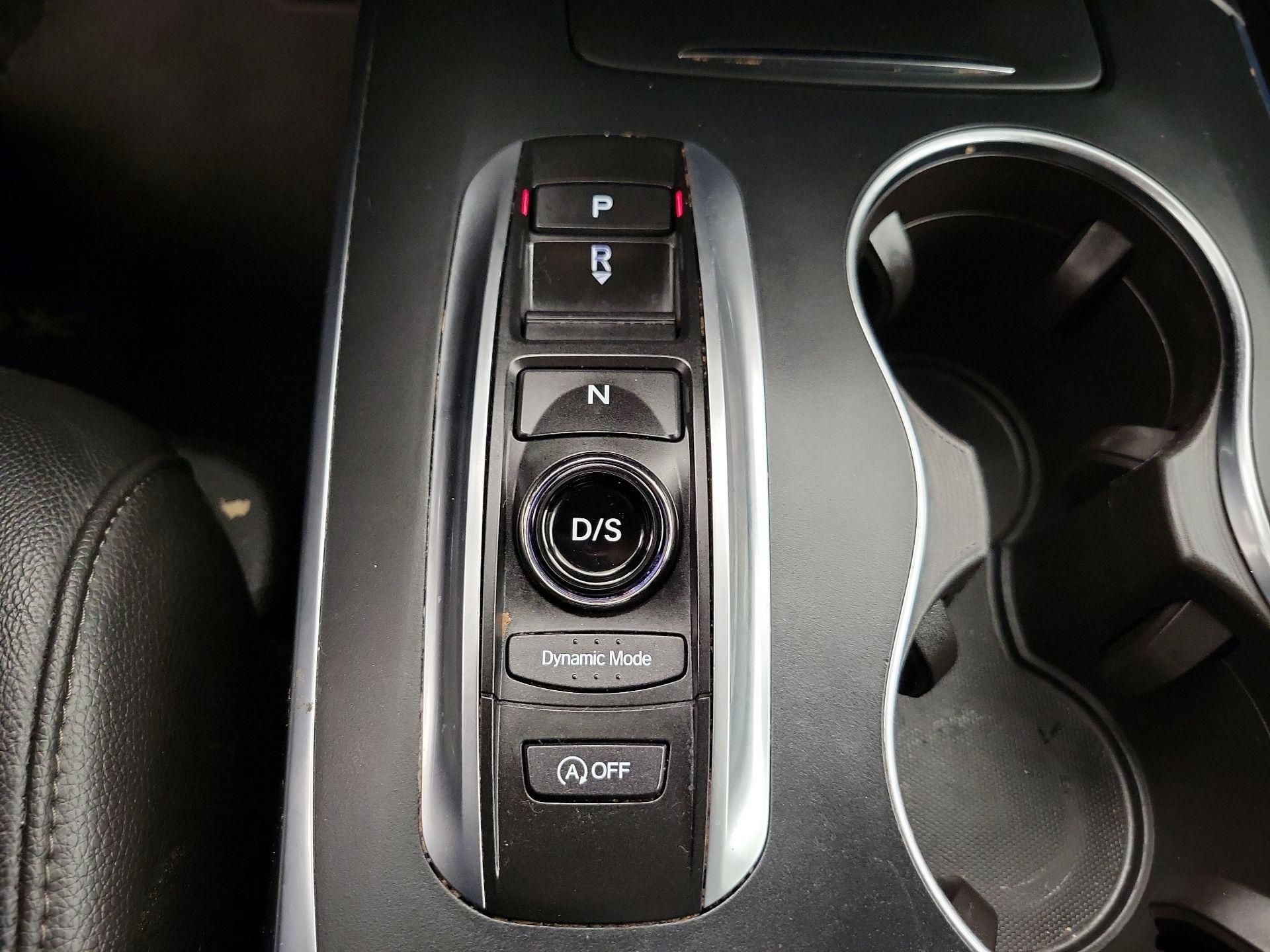 Thumbnail: 2020 Acura MDX - 17