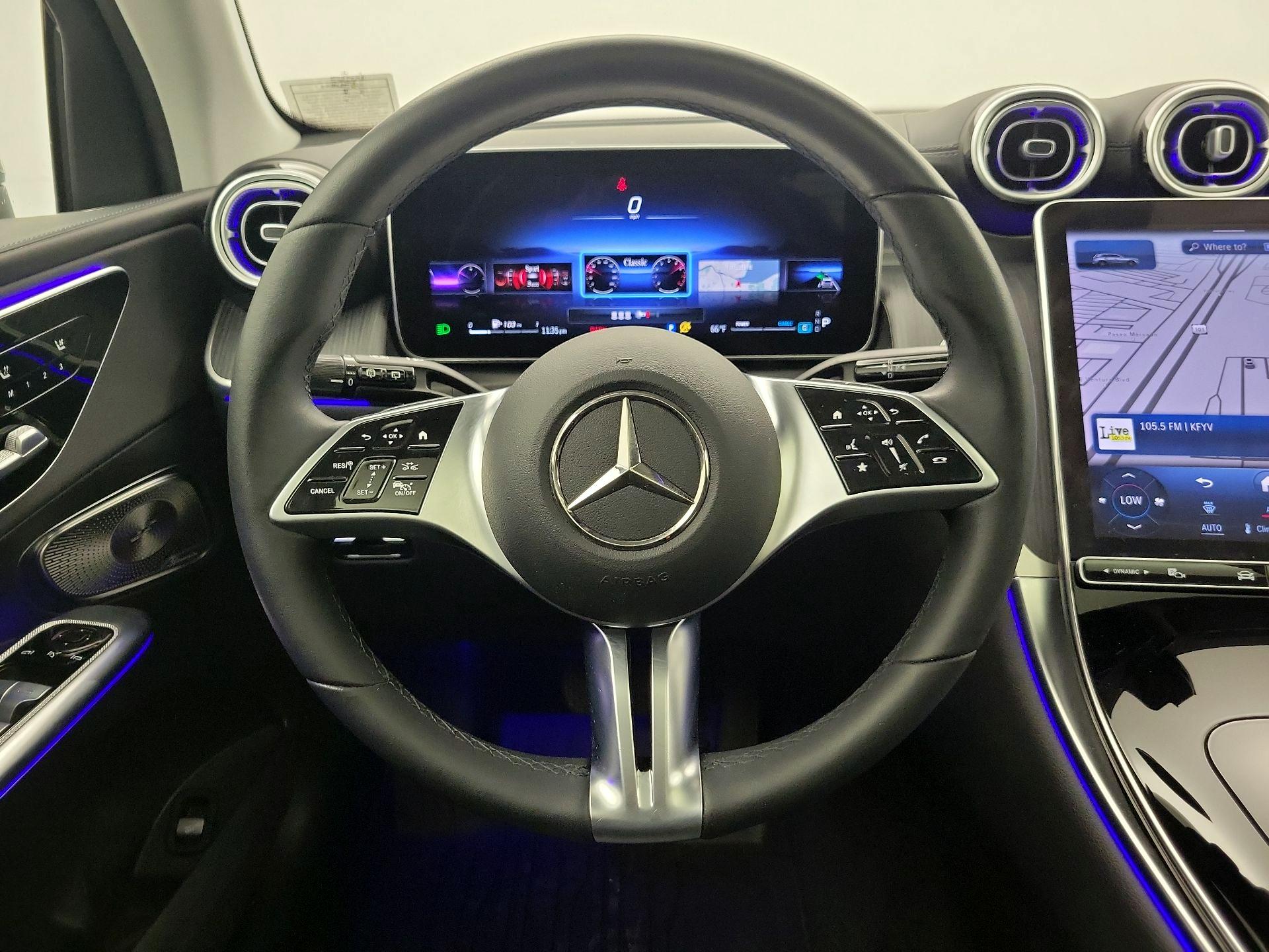 Thumbnail: 2023 Mercedes-Benz GLC - 10