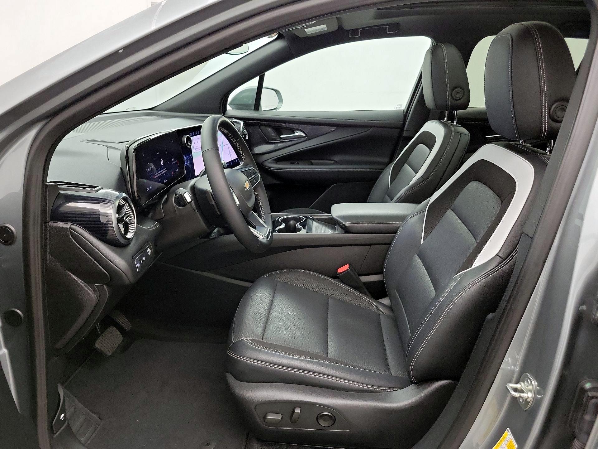 Thumbnail: 2024 Chevrolet Blazer EV - 11