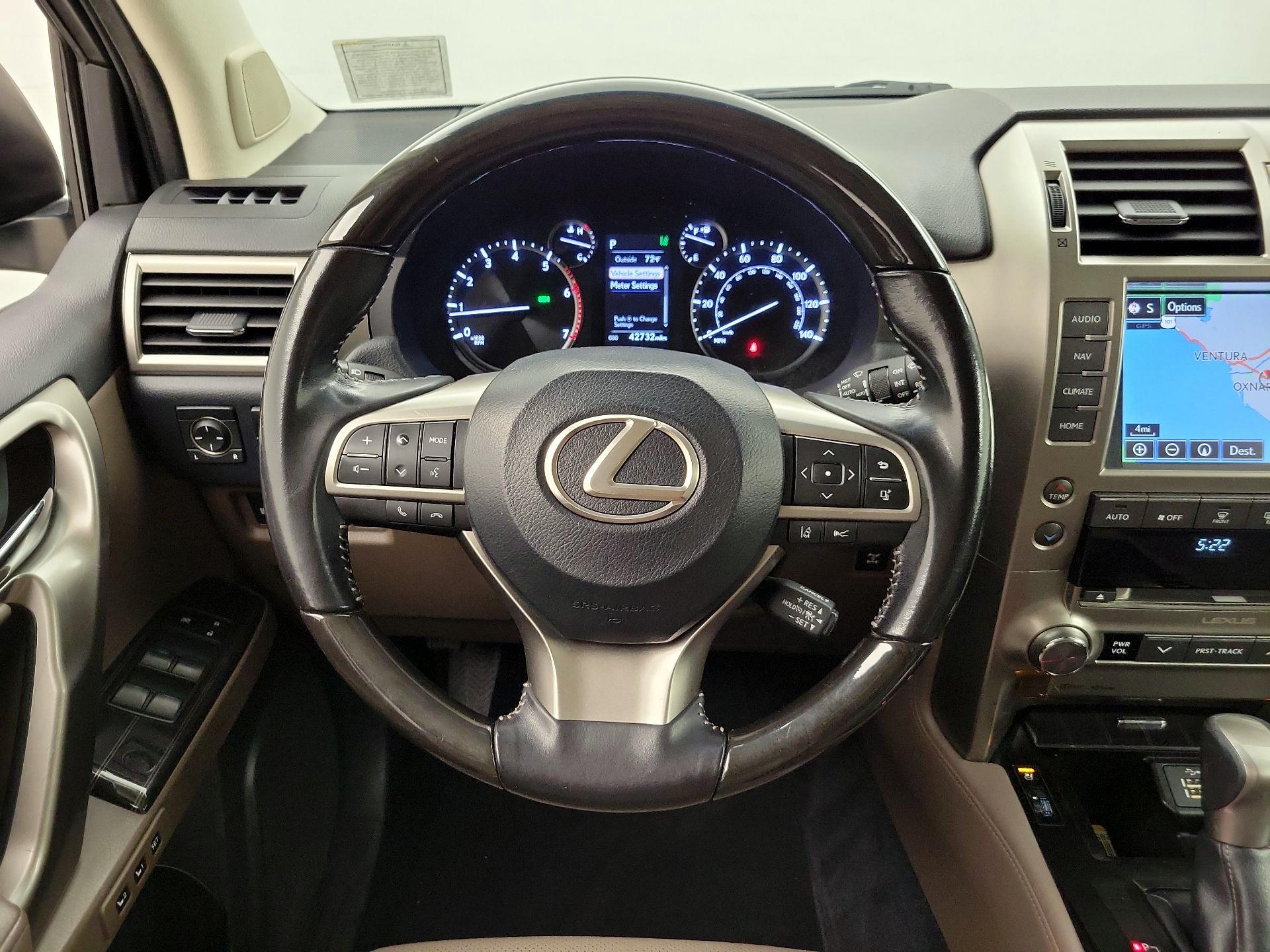 Thumbnail: 2020 Lexus GX - 10