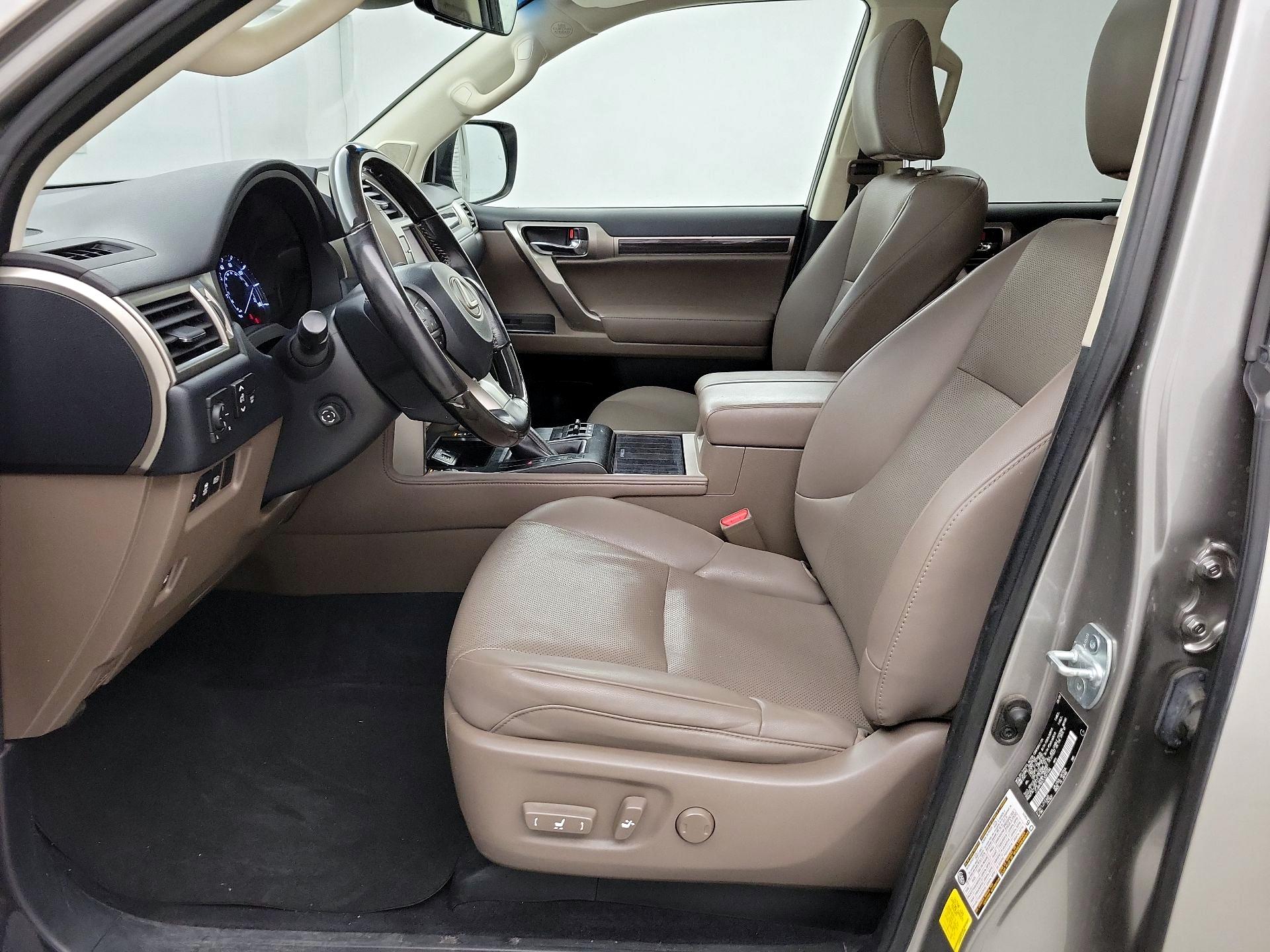 Thumbnail: 2020 Lexus GX - 11