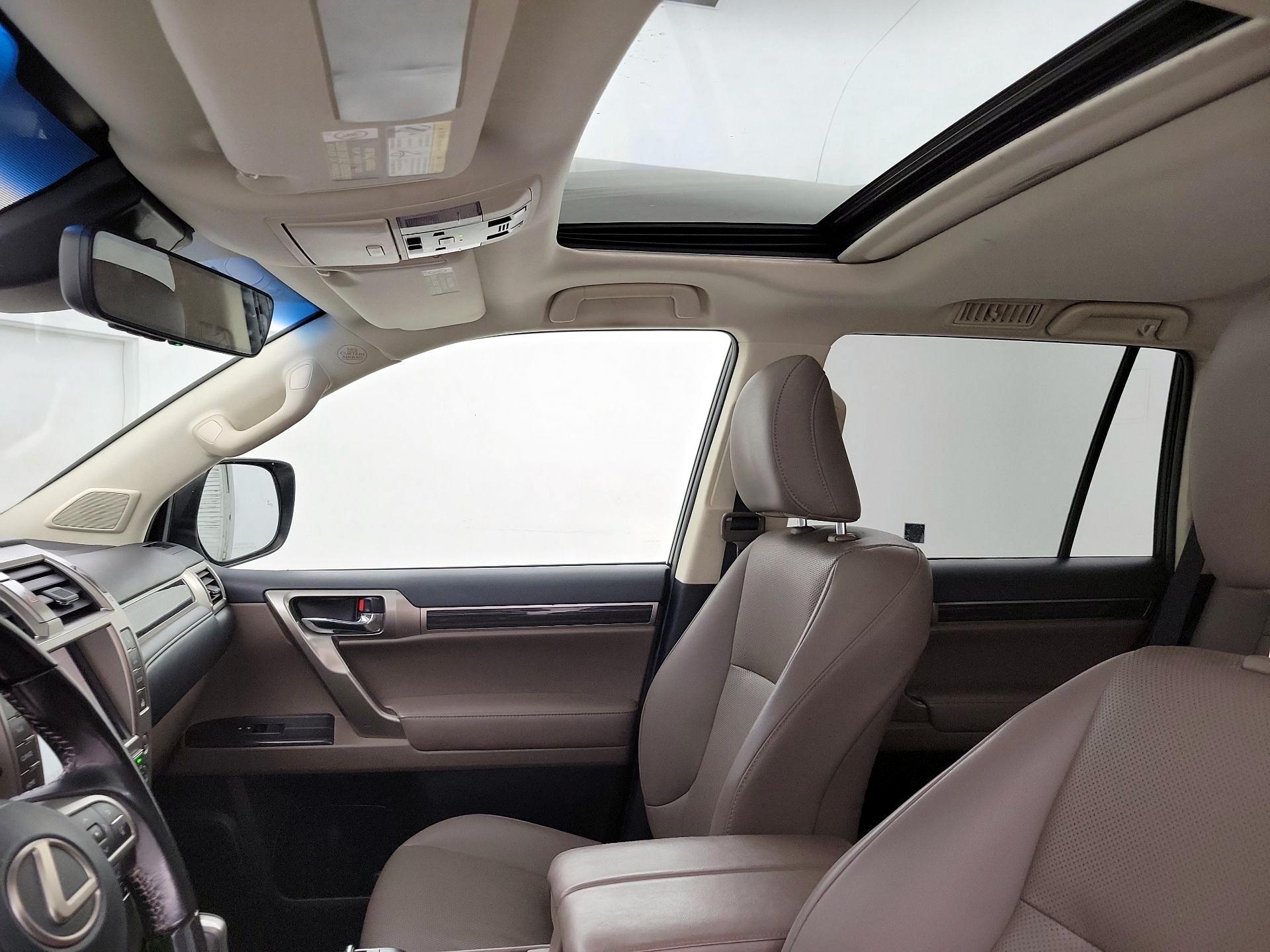 Thumbnail: 2020 Lexus GX - 20