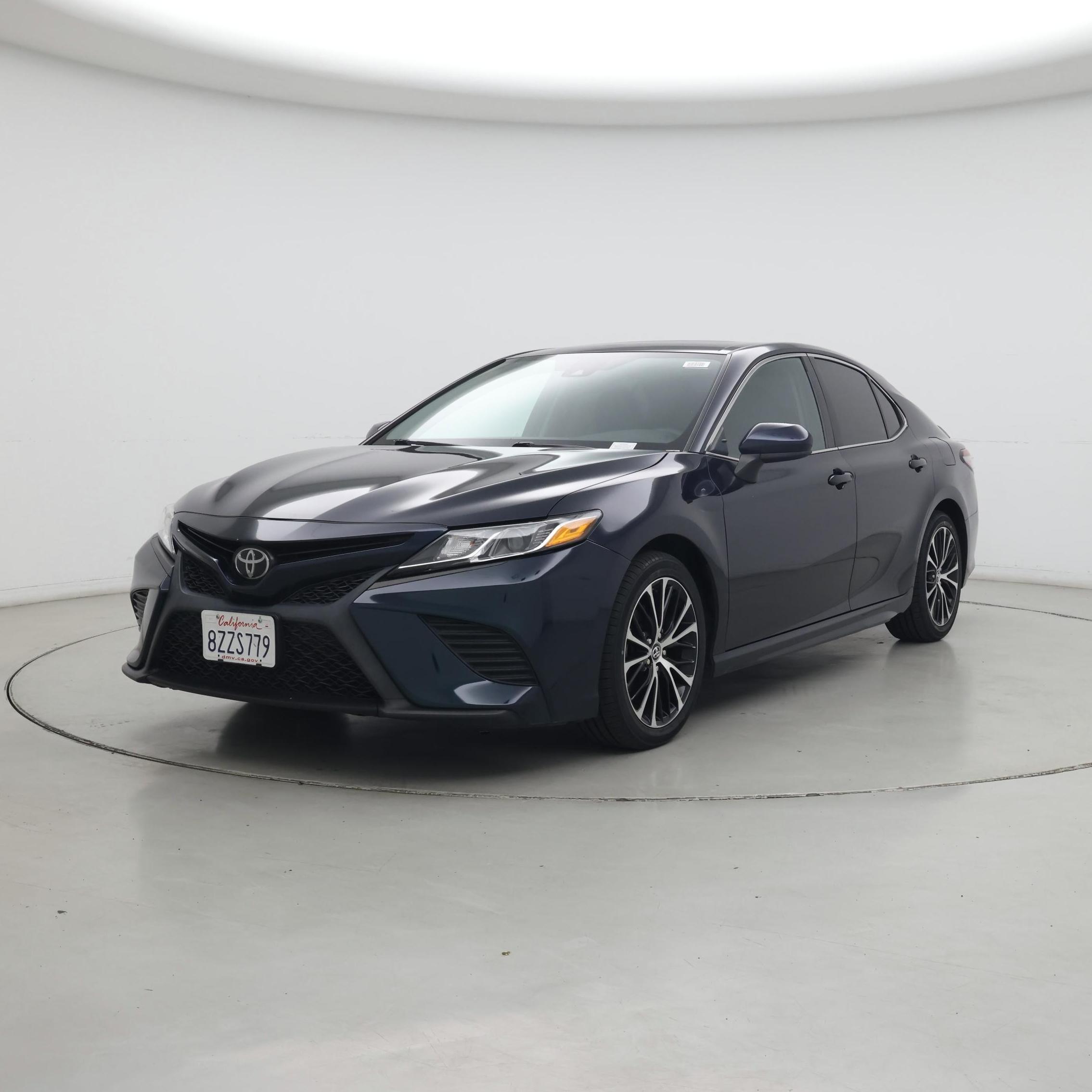 Thumbnail: 2019 Toyota Camry - 4