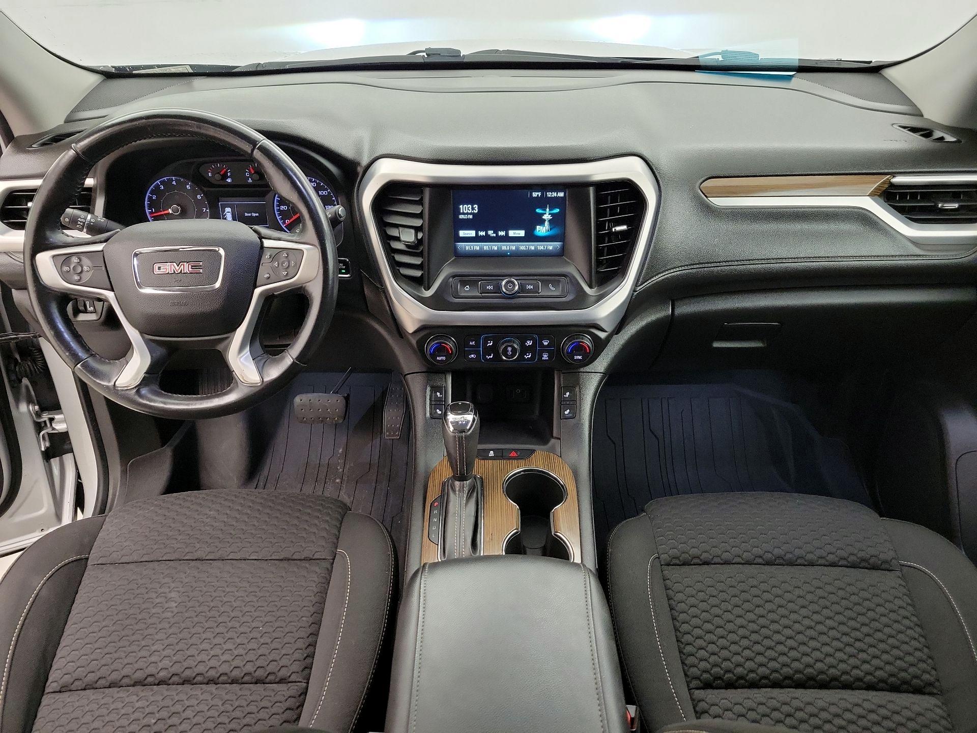 Thumbnail: 2017 GMC Acadia - 9