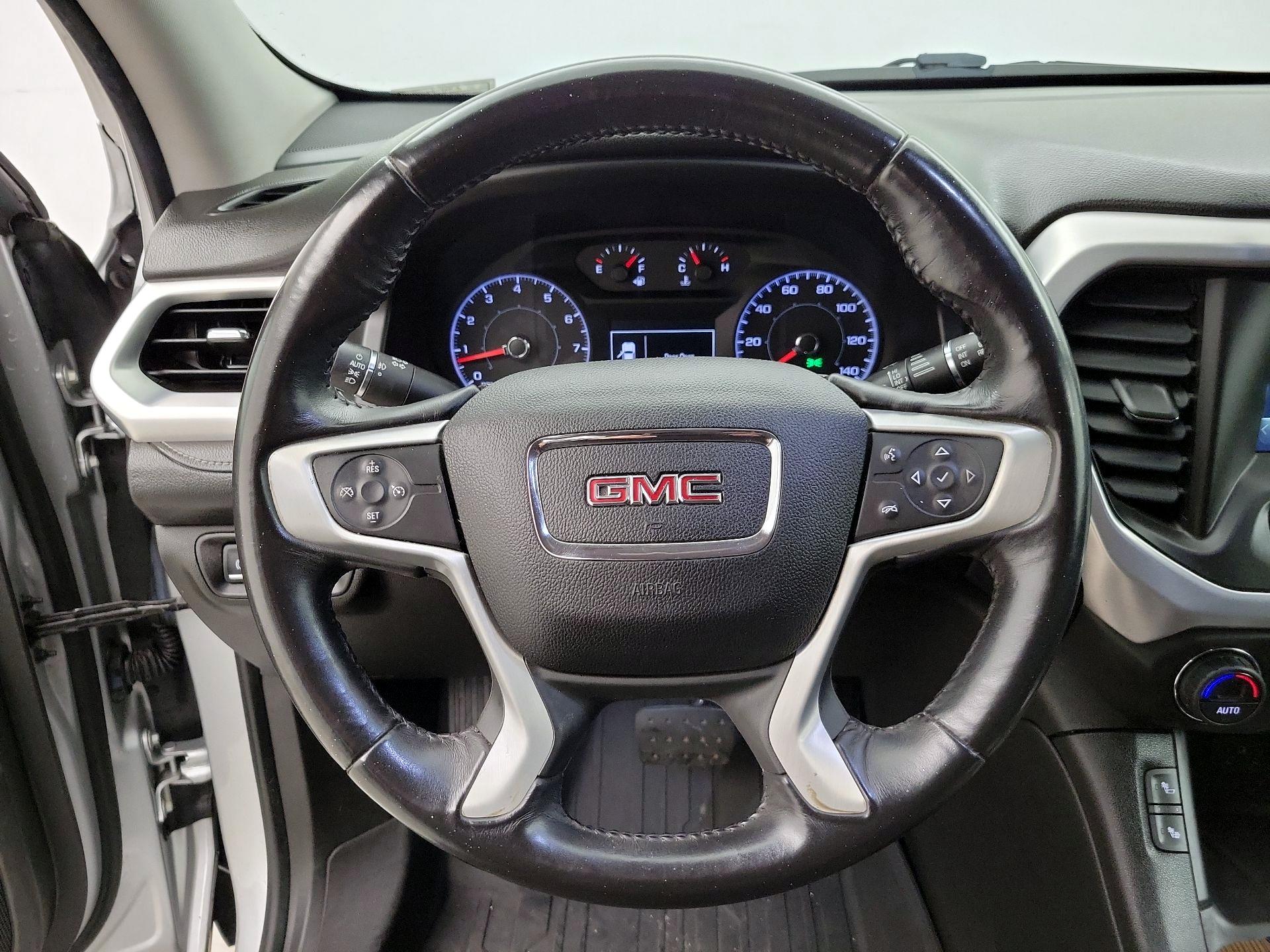 Thumbnail: 2017 GMC Acadia - 10