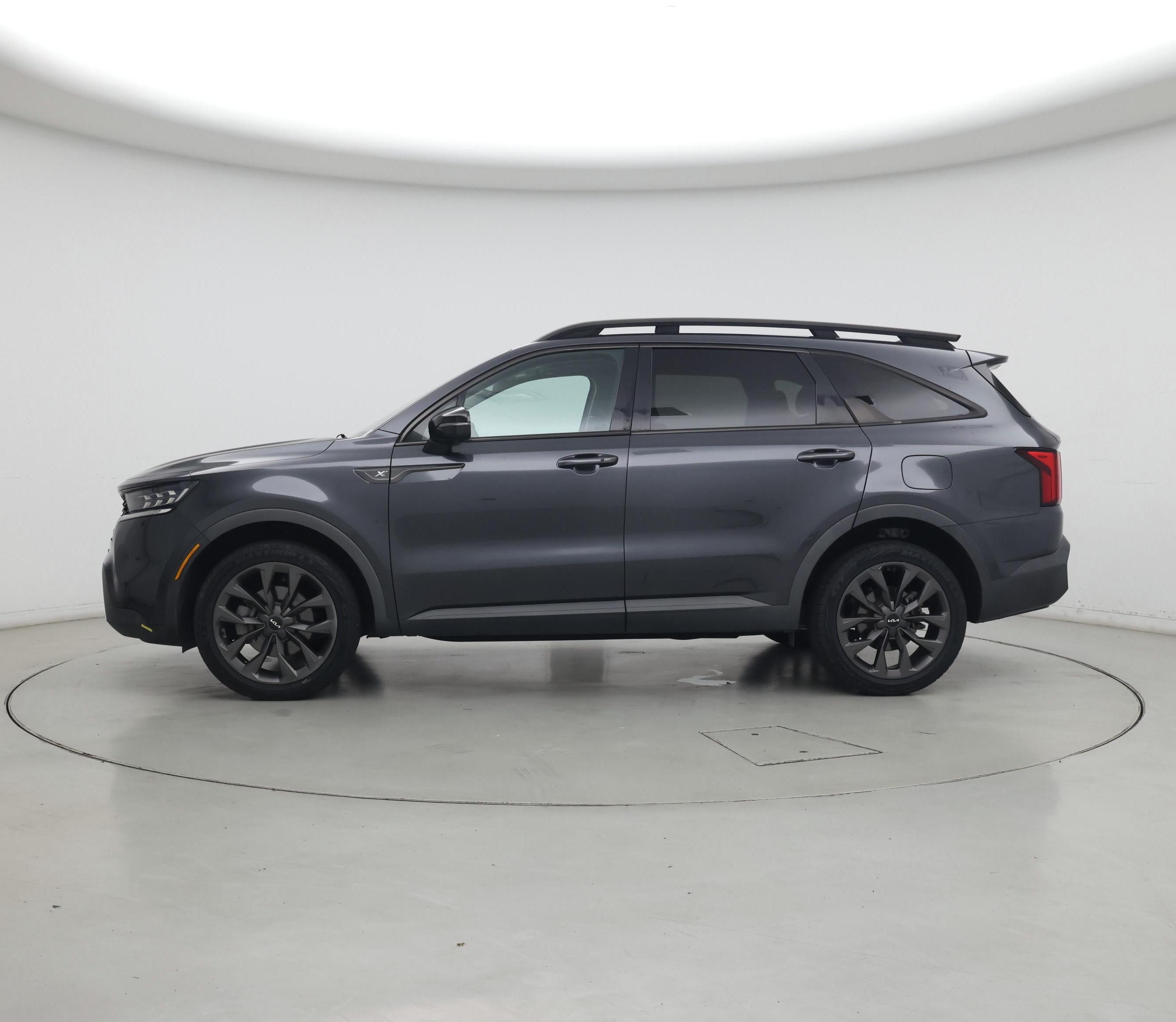 Thumbnail: 2022 Kia Sorento - 3