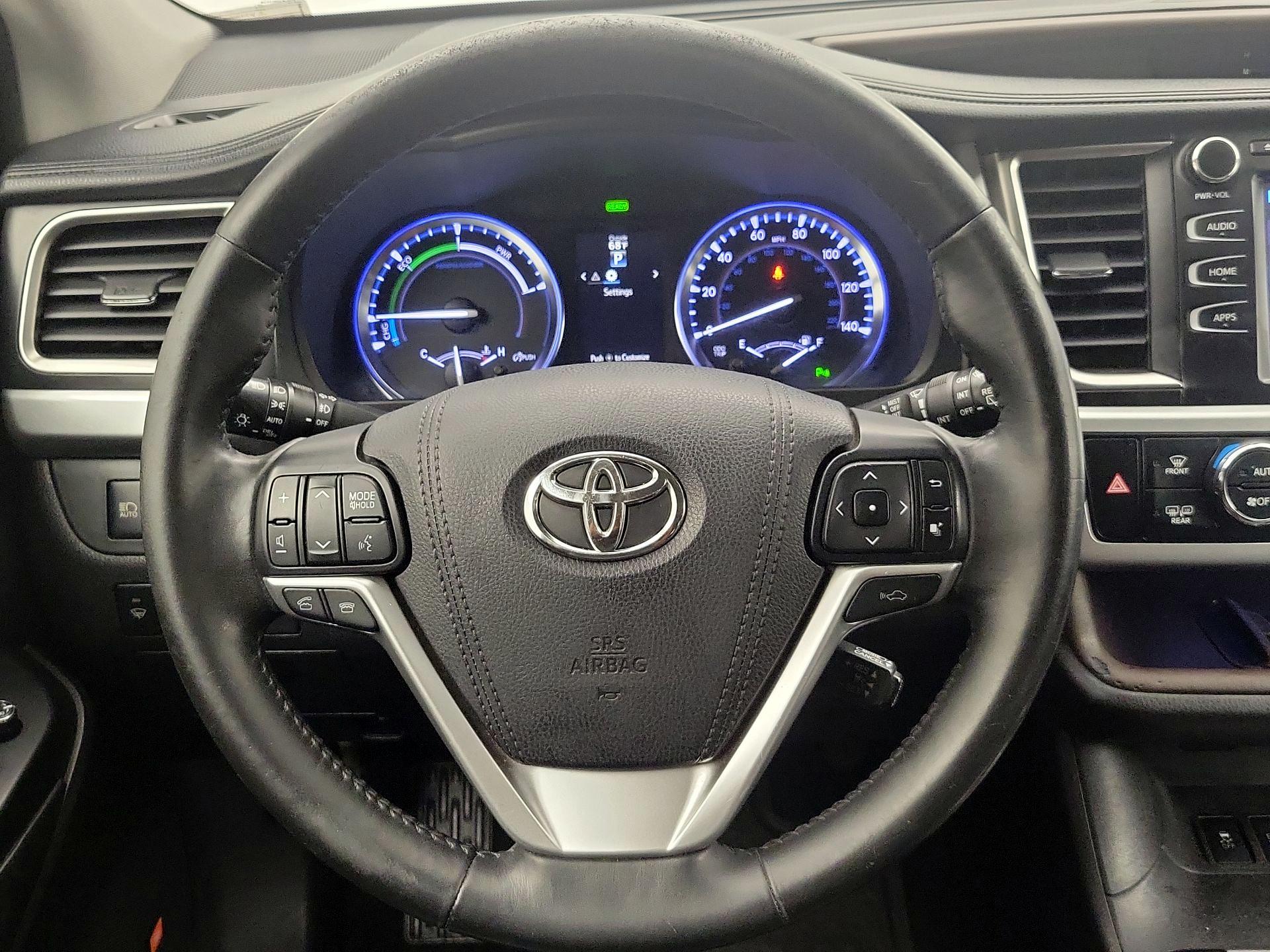 Thumbnail: 2015 Toyota Highlander - 10