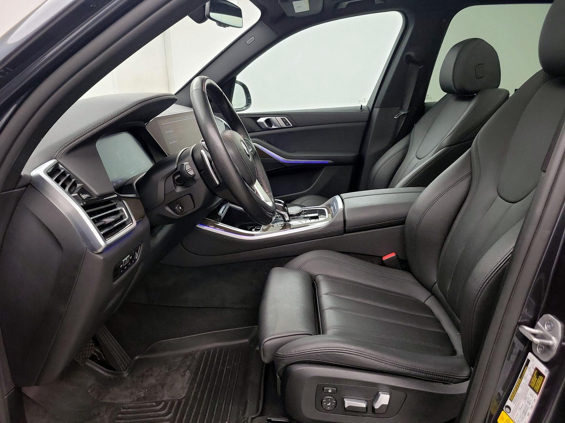 Thumbnail: 2022 BMW X5 - 11