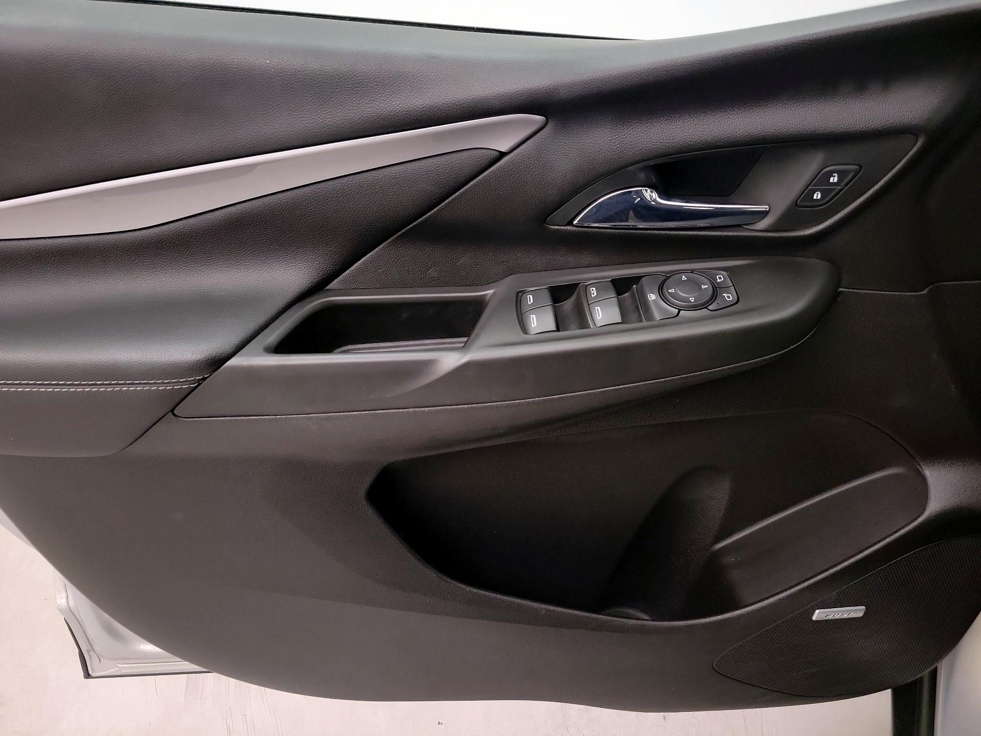 Thumbnail: 2022 Chevrolet Bolt EV - 12