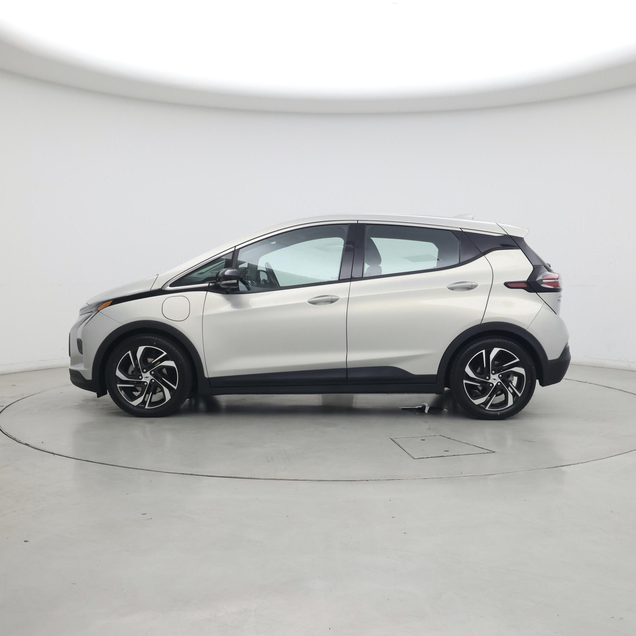 Thumbnail: 2022 Chevrolet Bolt EV - 3