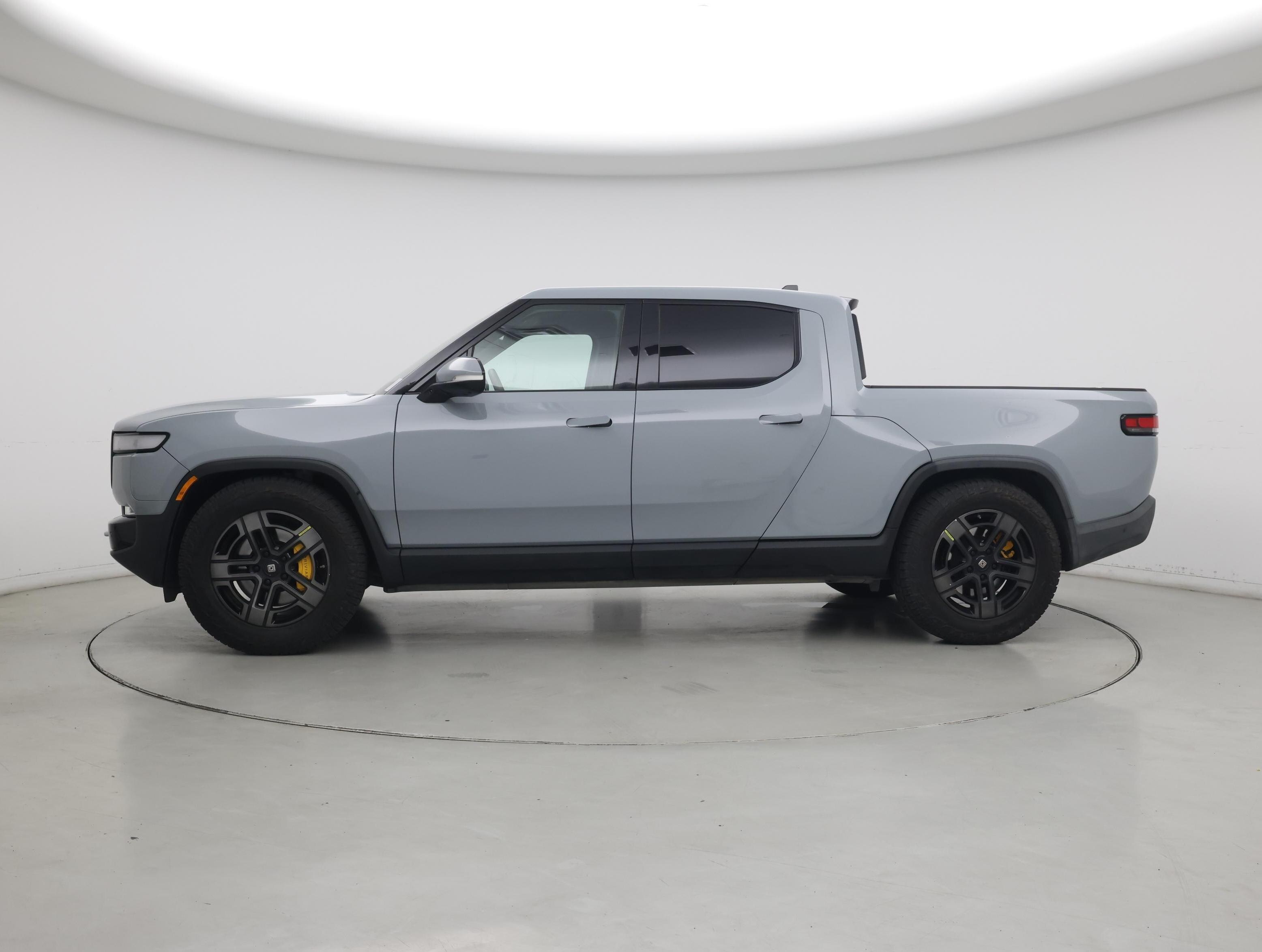 Thumbnail: 2022 Rivian R1T - 3
