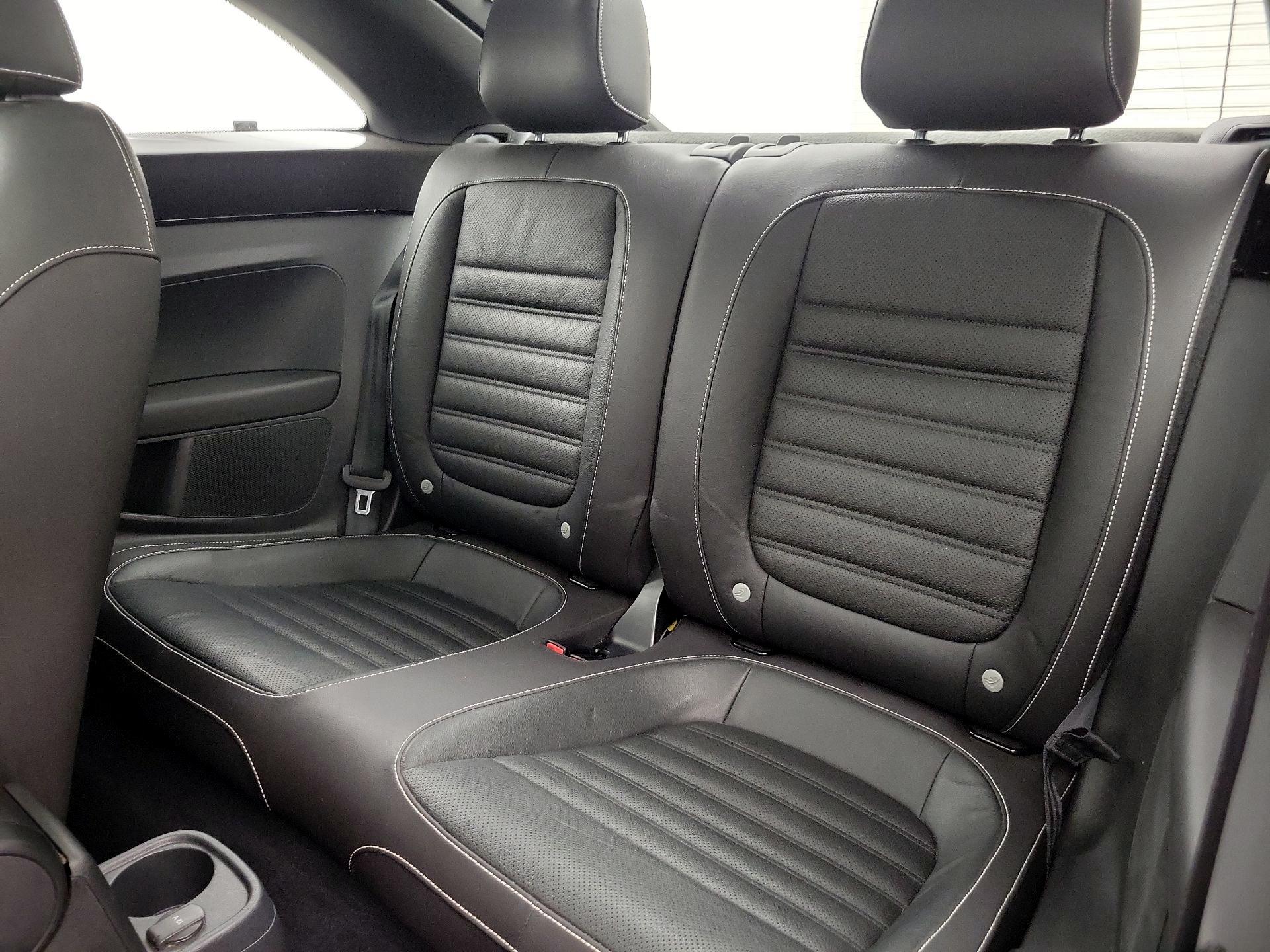 Thumbnail: 2014 Volkswagen Beetle - 19