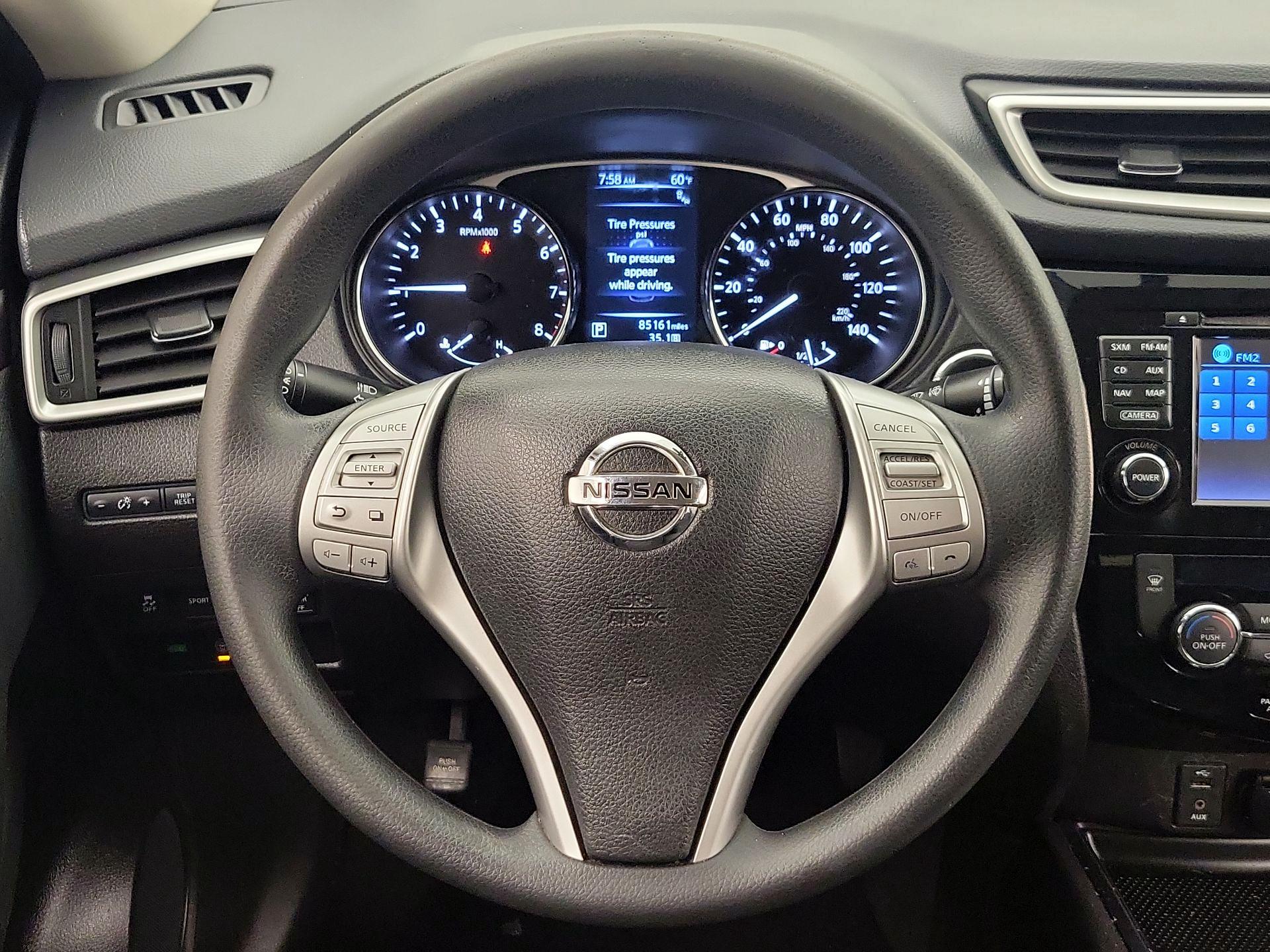 Thumbnail: 2016 Nissan Rogue - 10