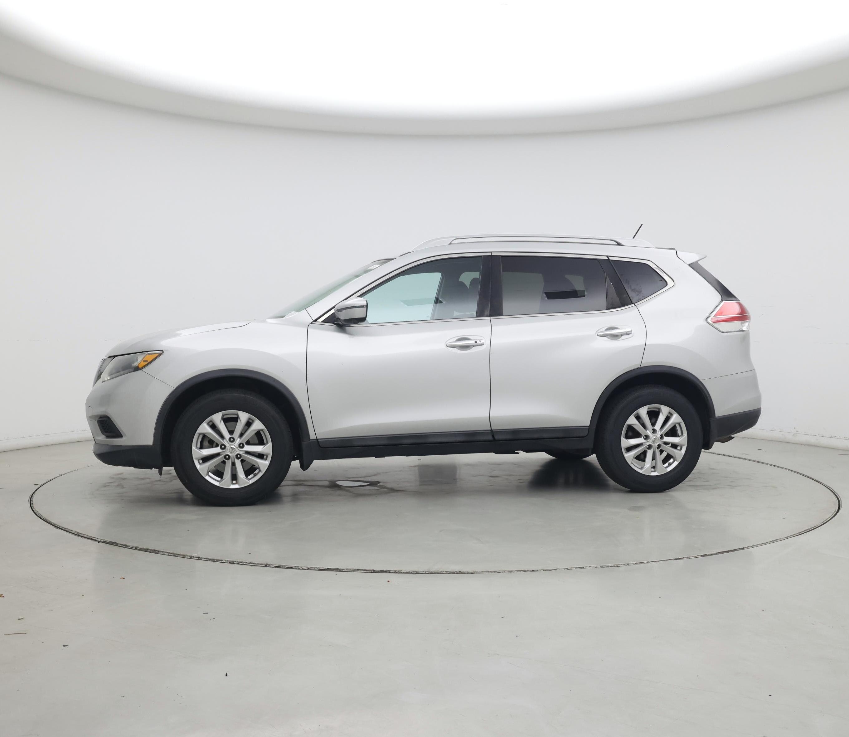 Thumbnail: 2016 Nissan Rogue - 3