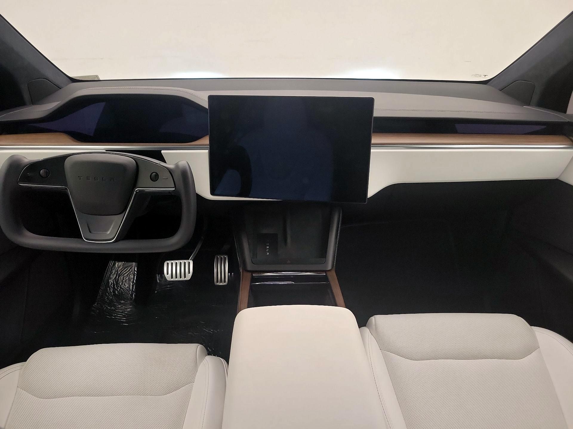 Thumbnail: 2023 Tesla Model X - 9